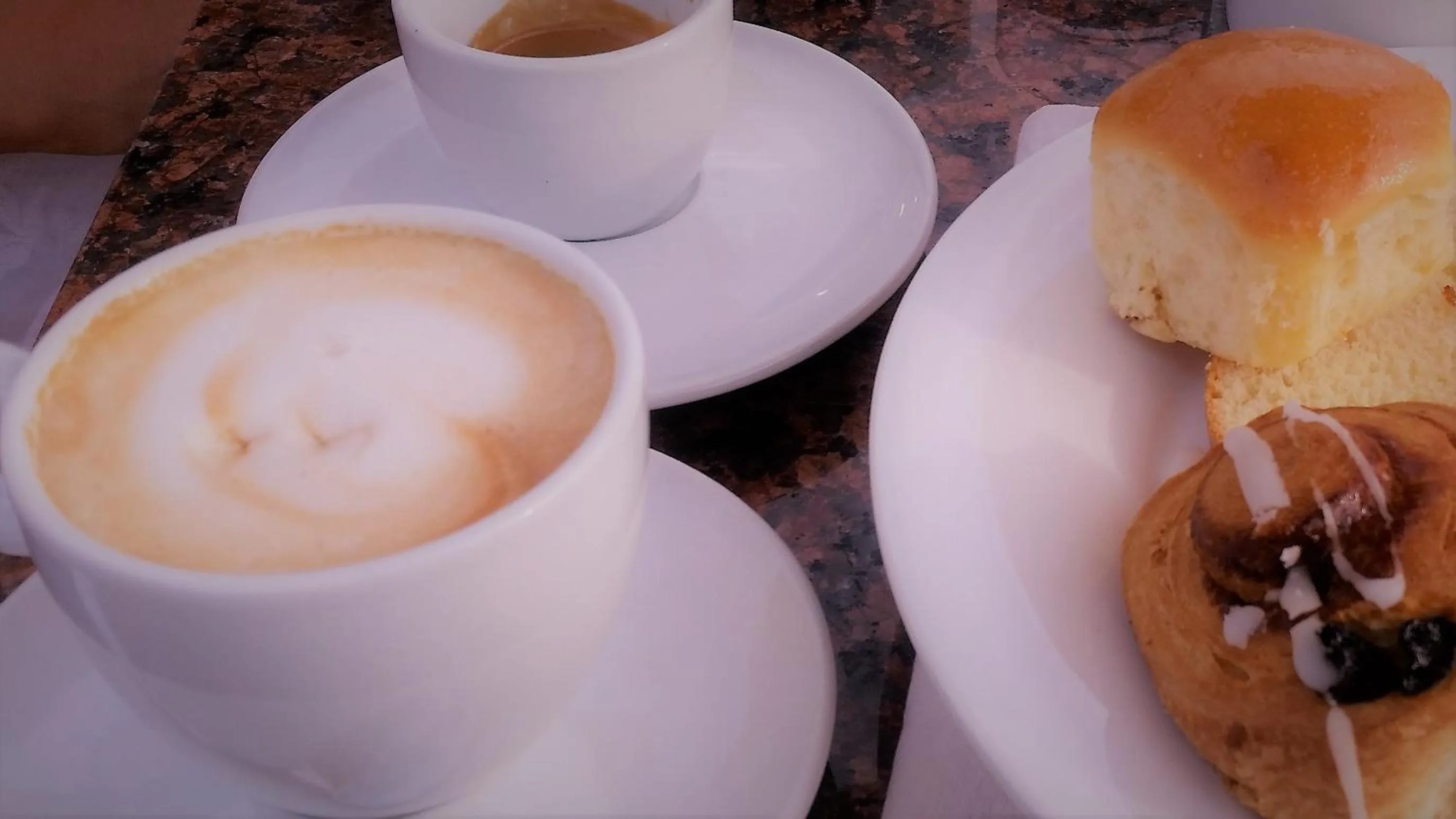 Breakfast in Burlamacco Gold