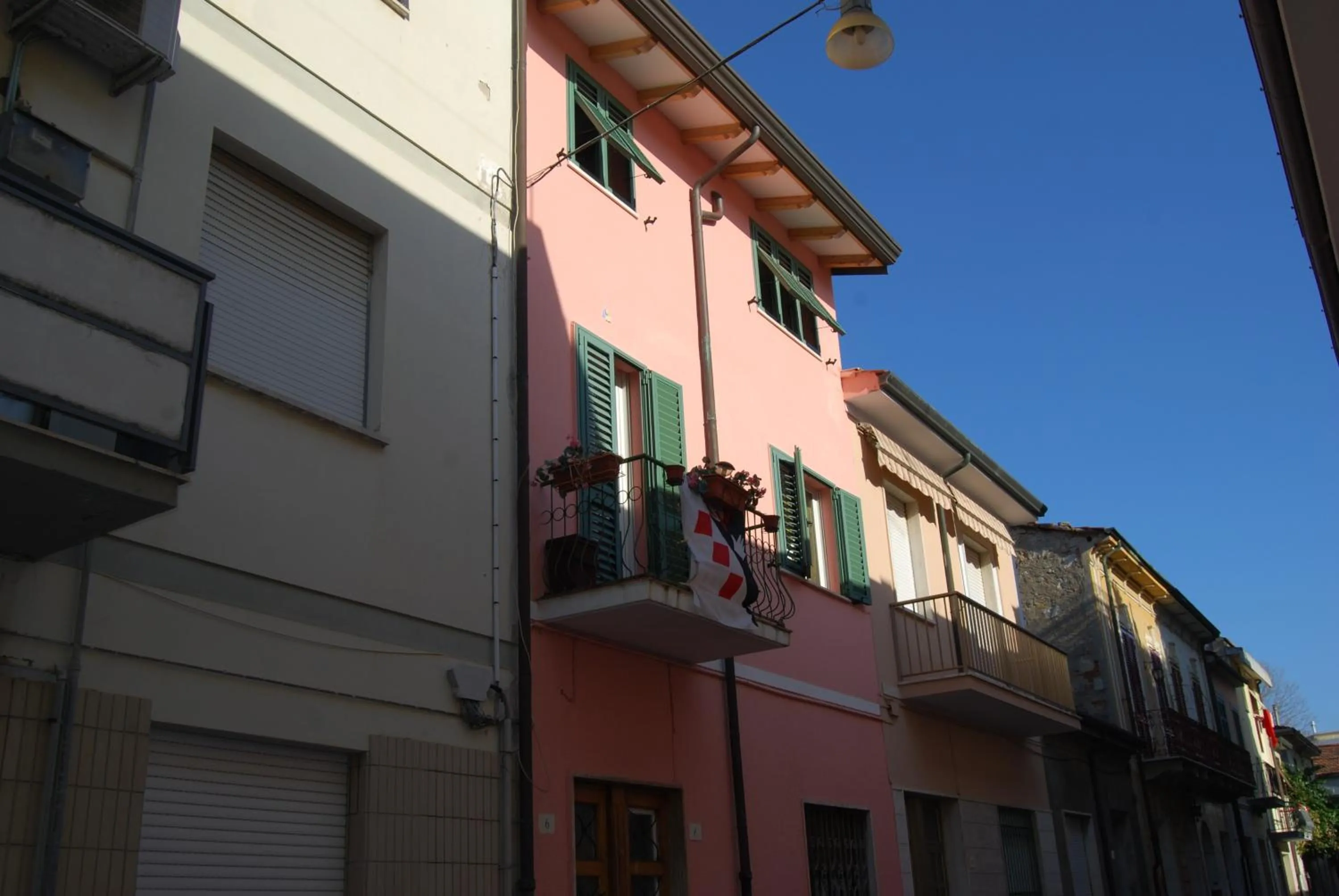 Property building in Burlamacco Gold