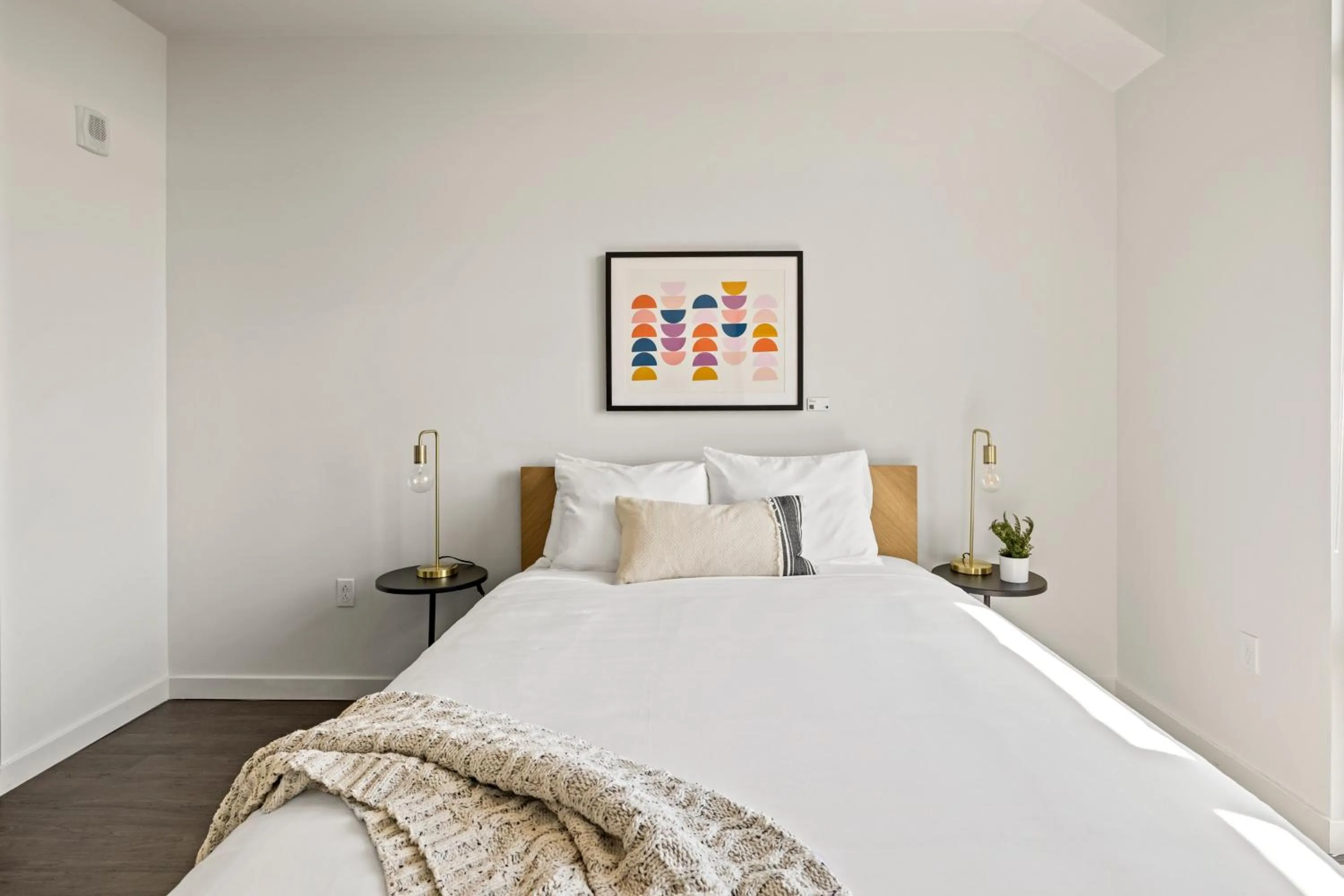 Bed in Placemakr Marymount Ballston