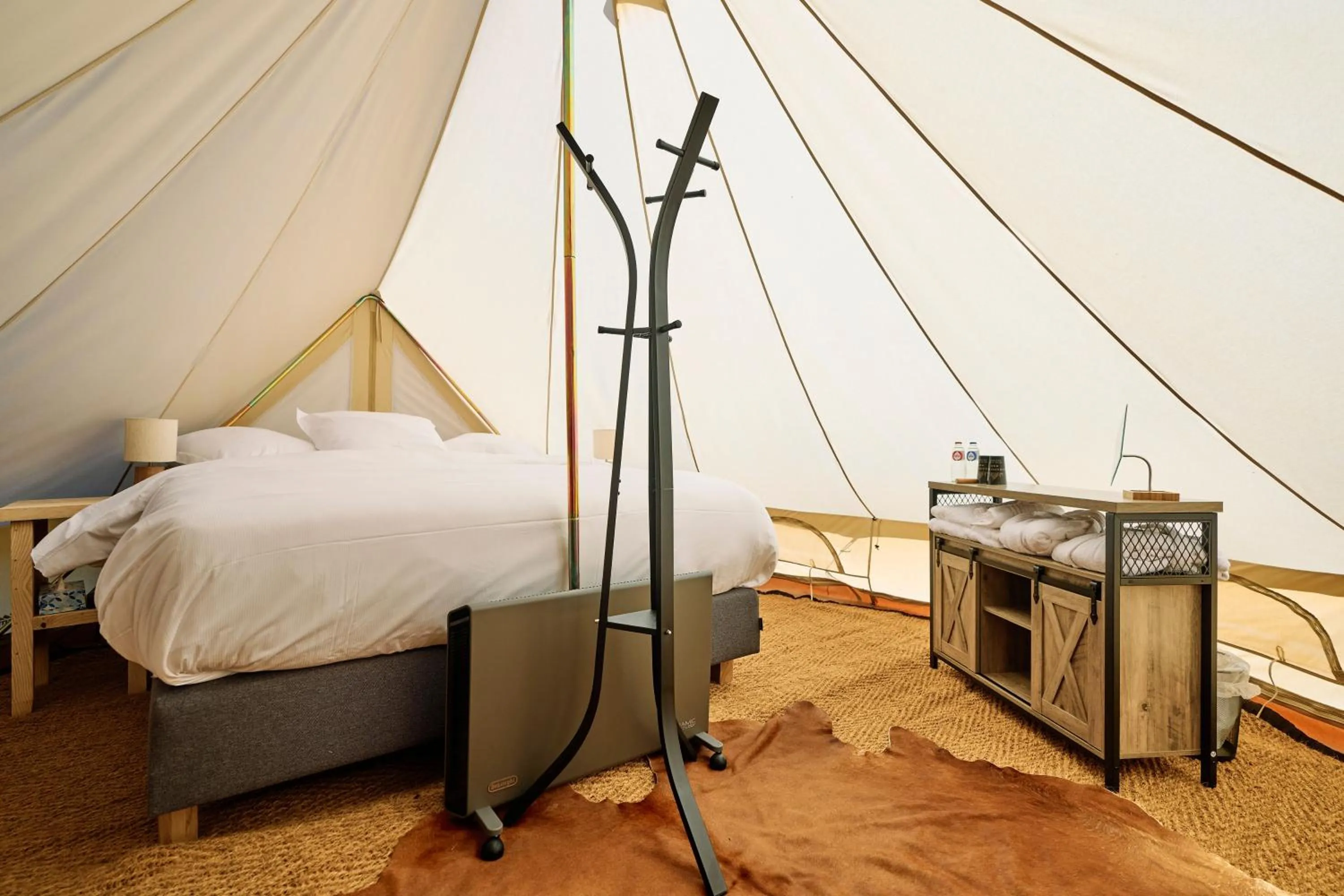 Photo of the whole room, Bed in Le Domaine de Bra