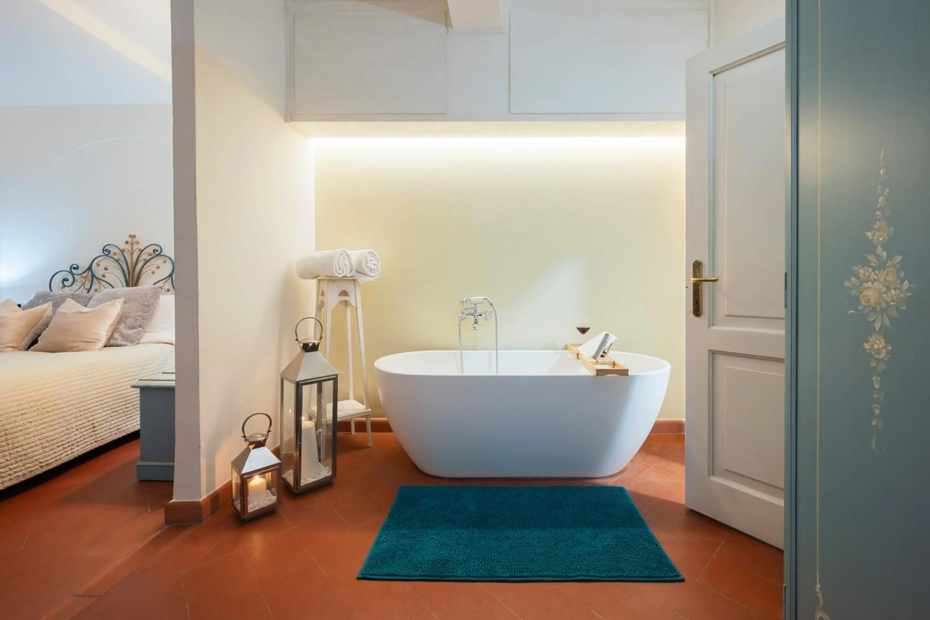 Bathroom, Bed in Cascina De' Fagiolari