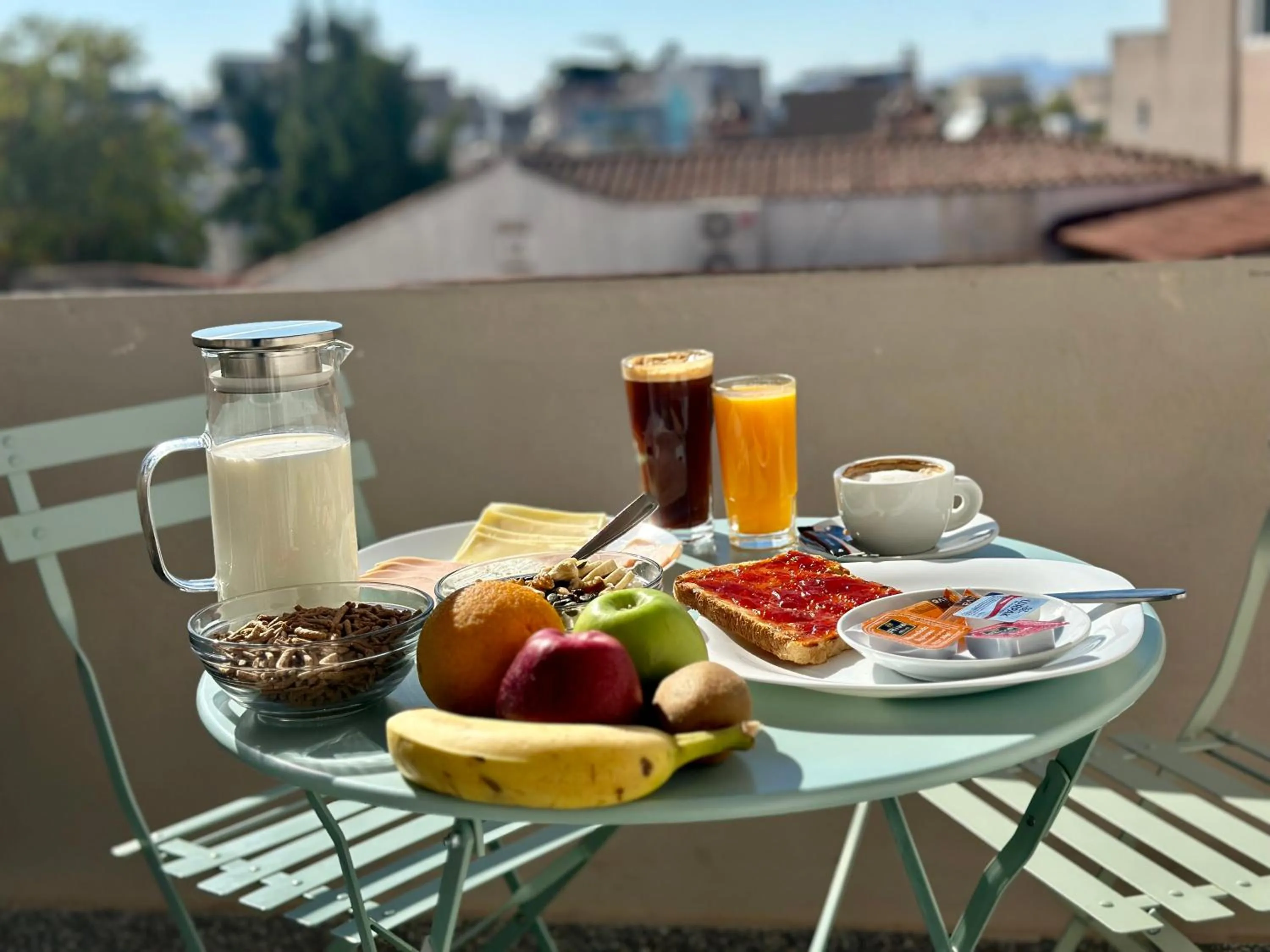 Breakfast in Belle Athenes - Luxury Rooms at Monastiraki Railway Station