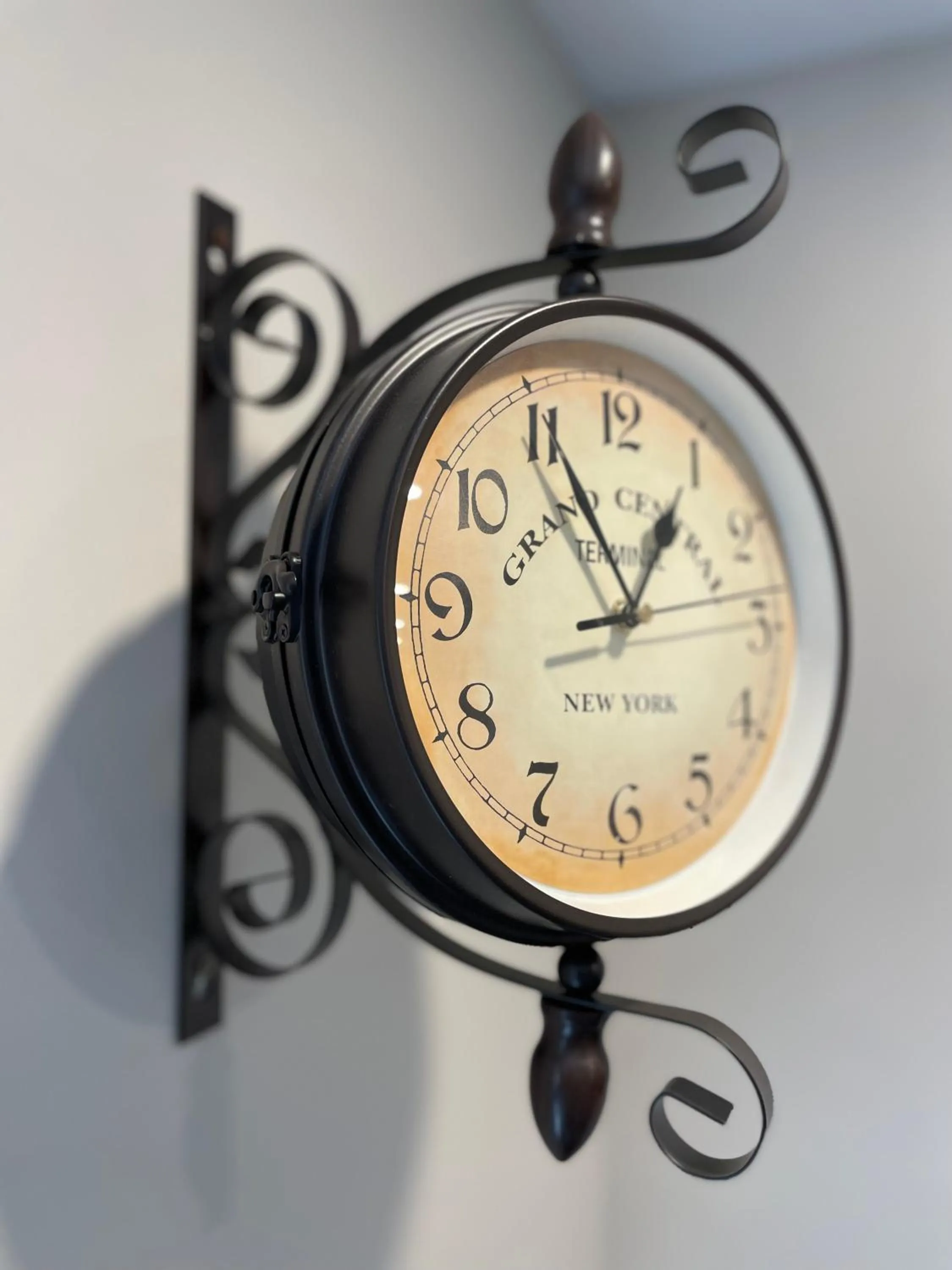 Decorative detail in Grand Central Hotel Richmond