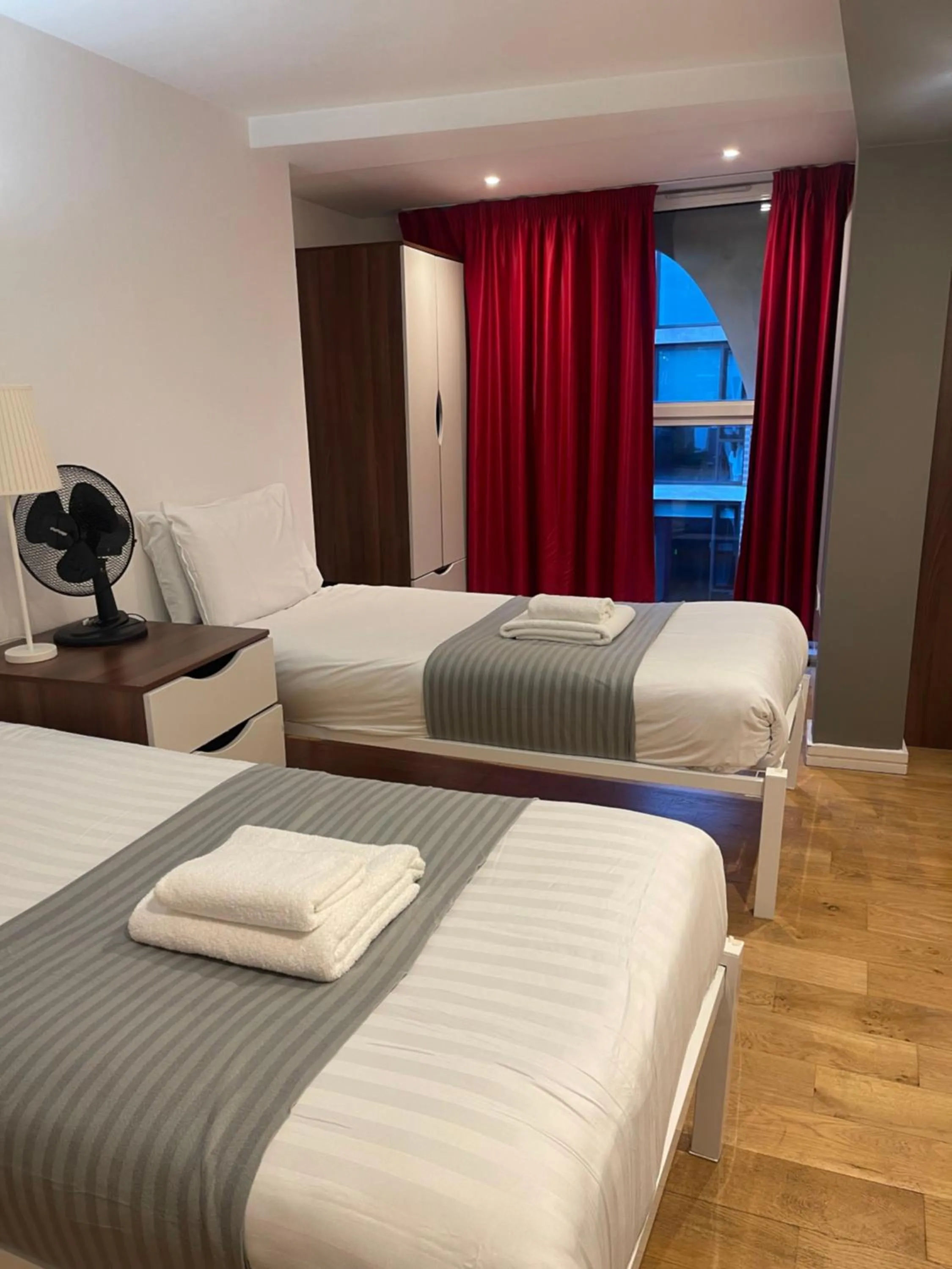 Bedroom, Bed in 62-66 Farringdon Apartments