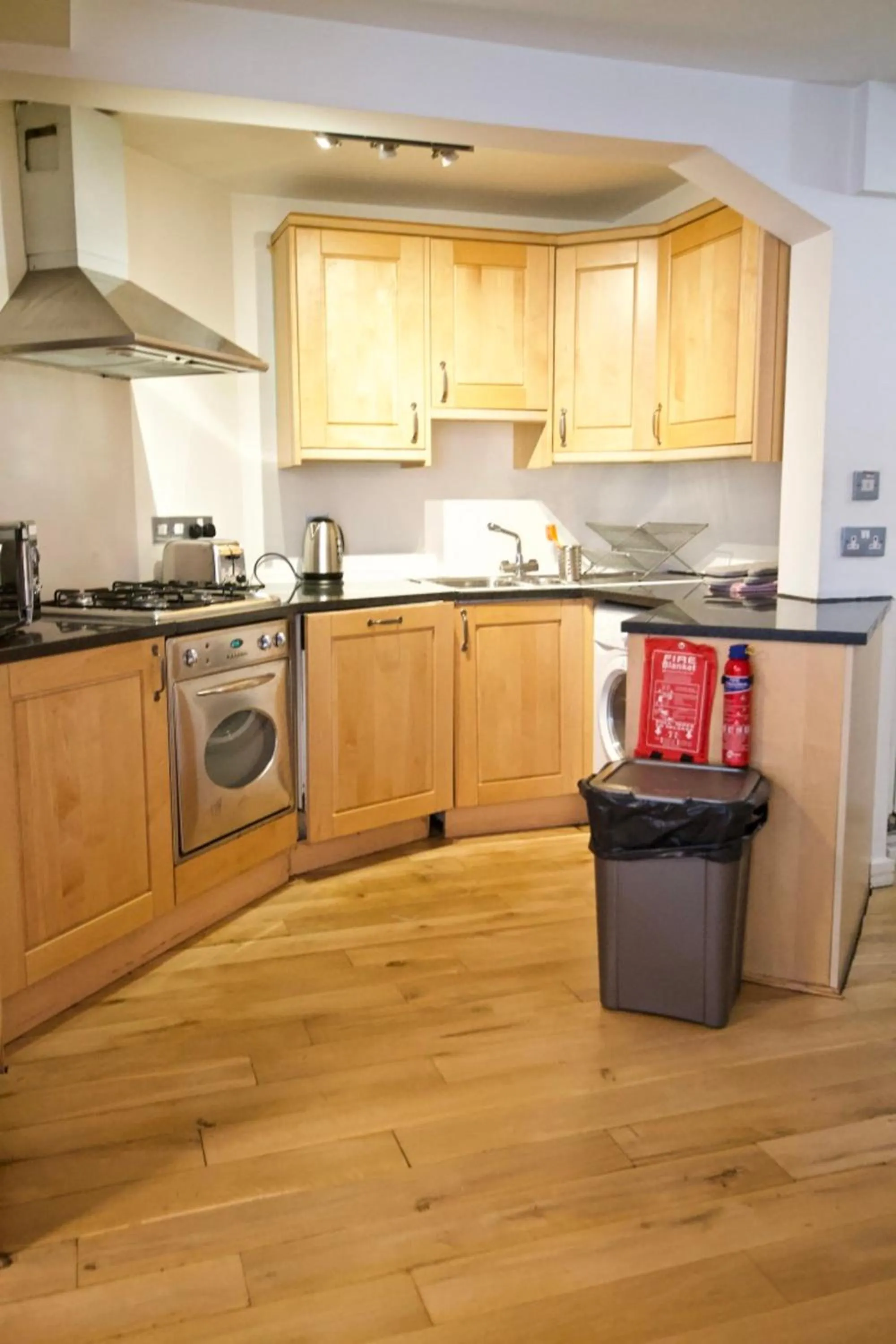 Kitchen or kitchenette in 62-66 Farringdon Apartments