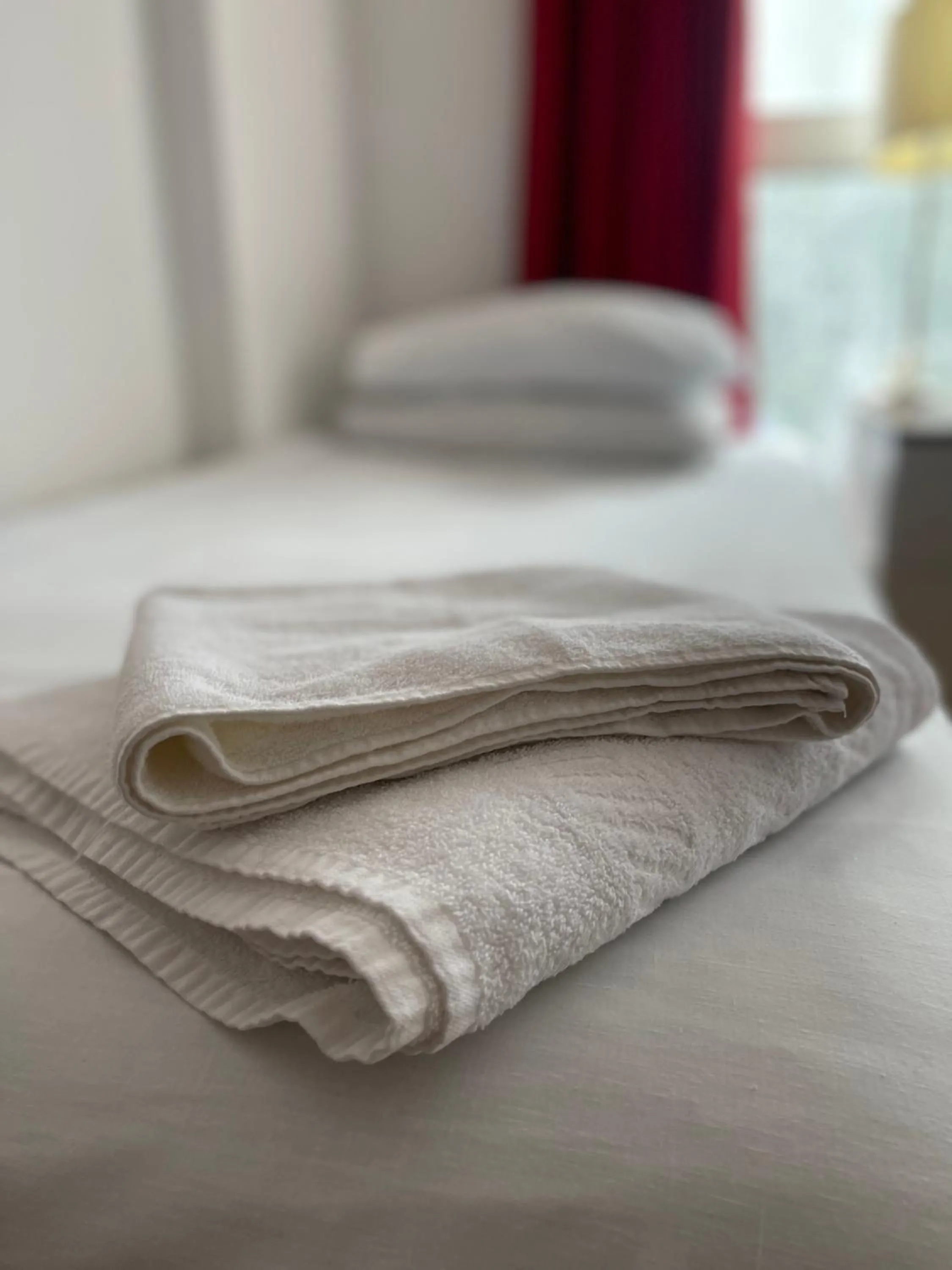 Photo of the whole room, Bed in 62-66 Farringdon Apartments