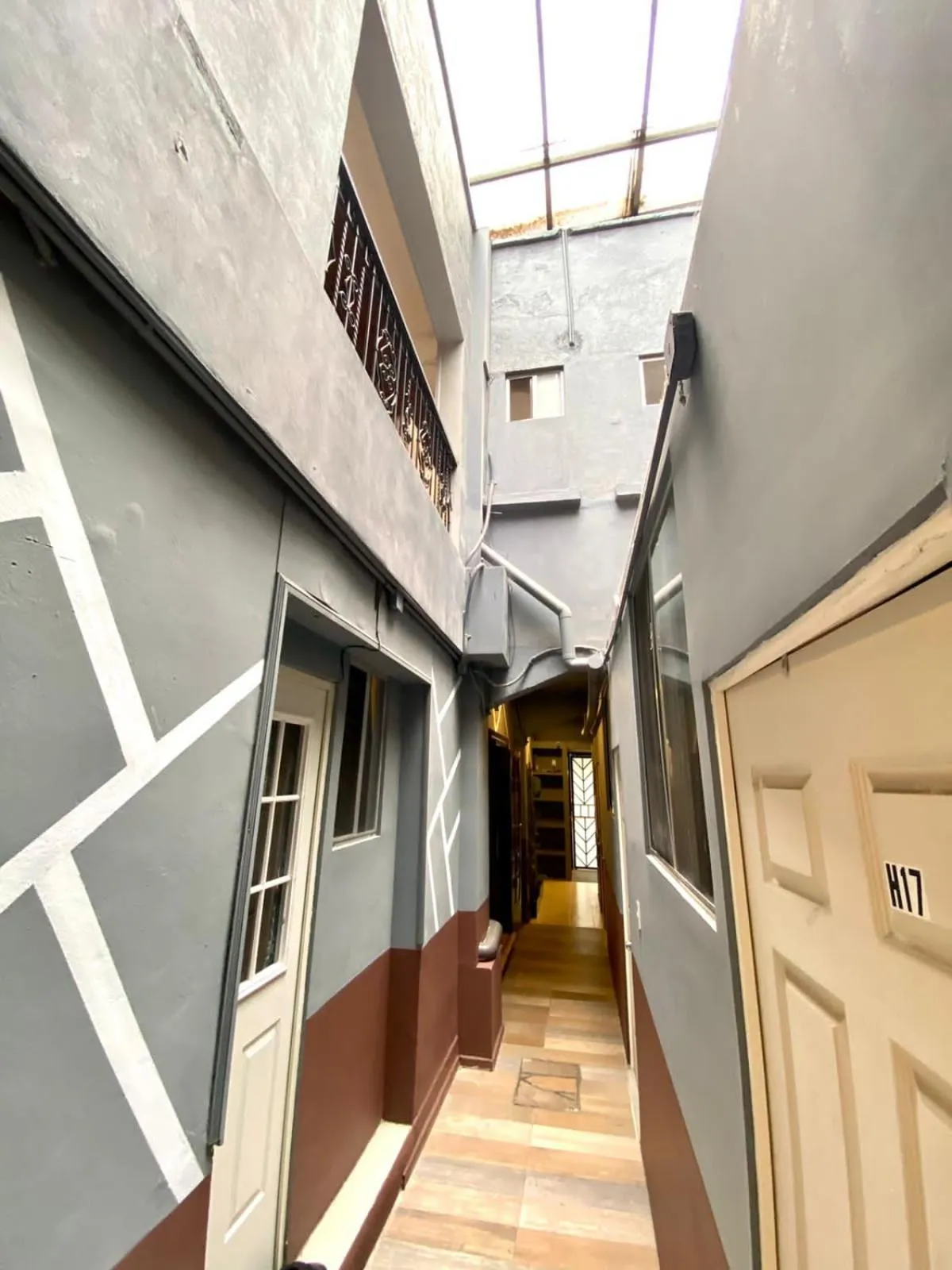 Property building in ROOMIES HOSTEL Parque México