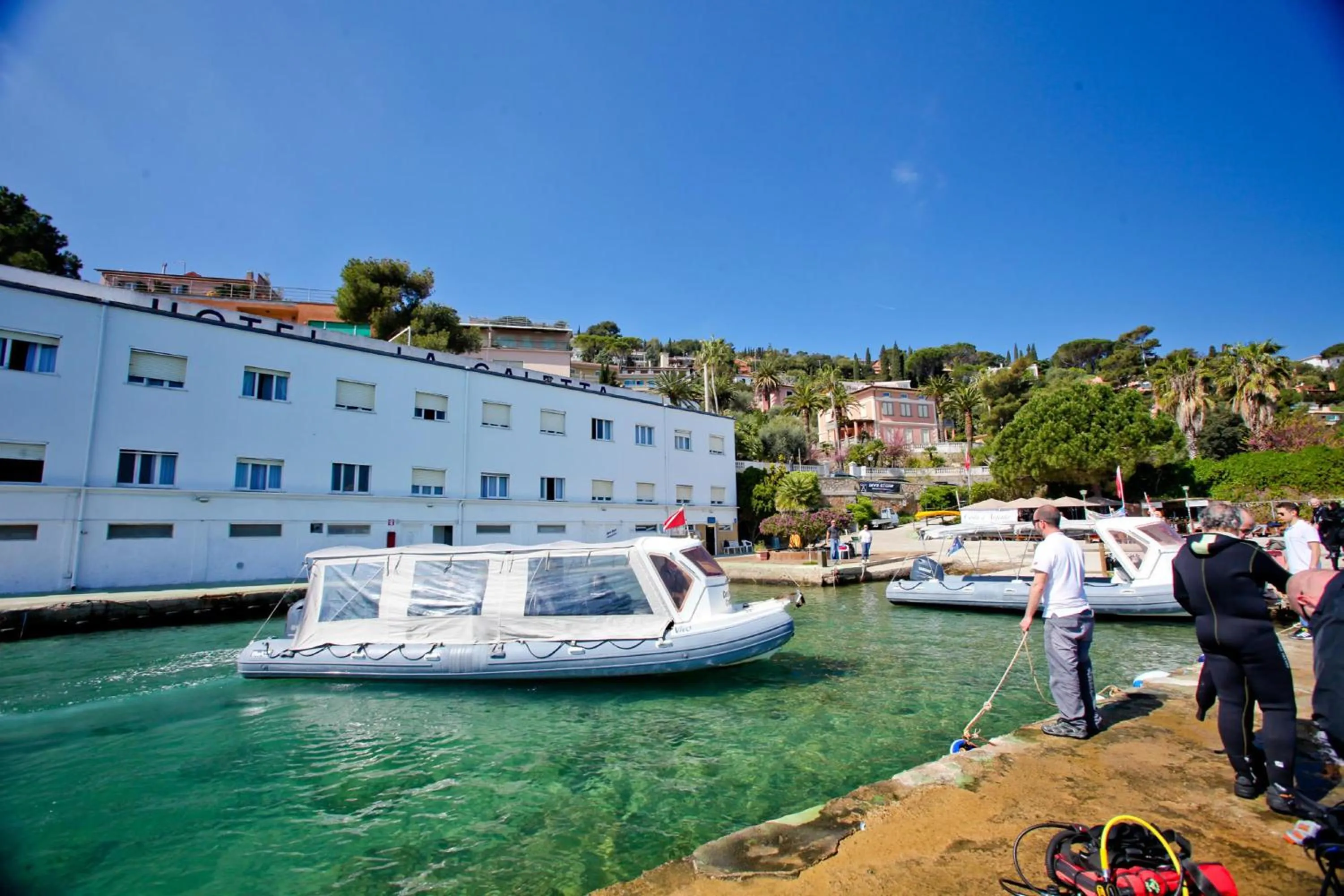 Diving in Hotel La Caletta