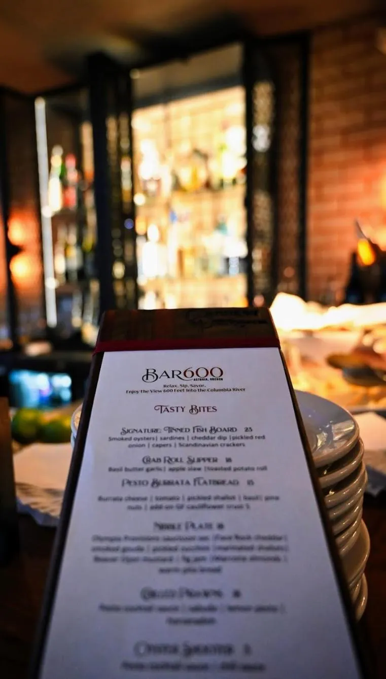 Lounge or bar in Cannery Pier Hotel & Spa