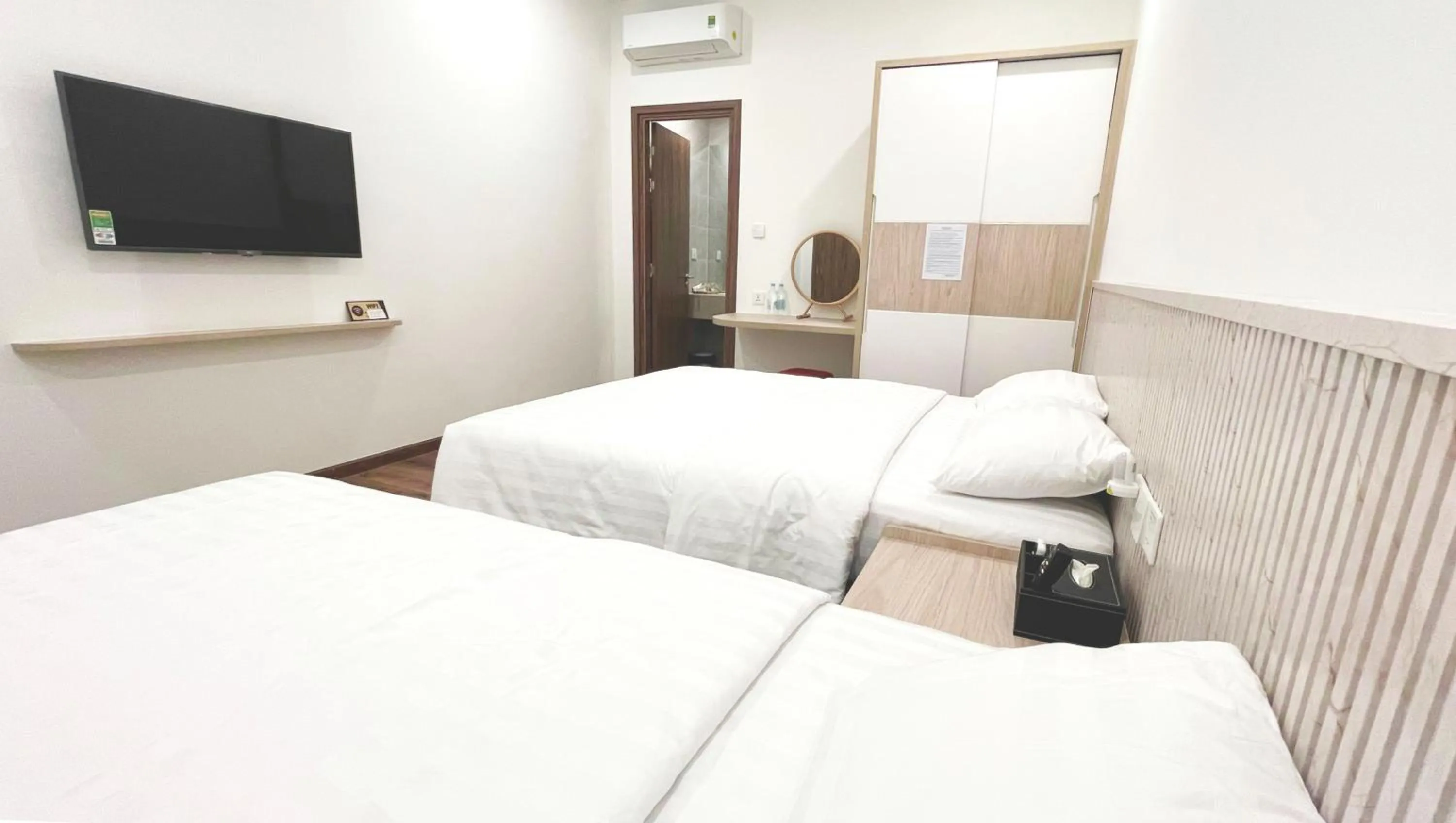 Bedroom, Bed in HERA HOSTEL