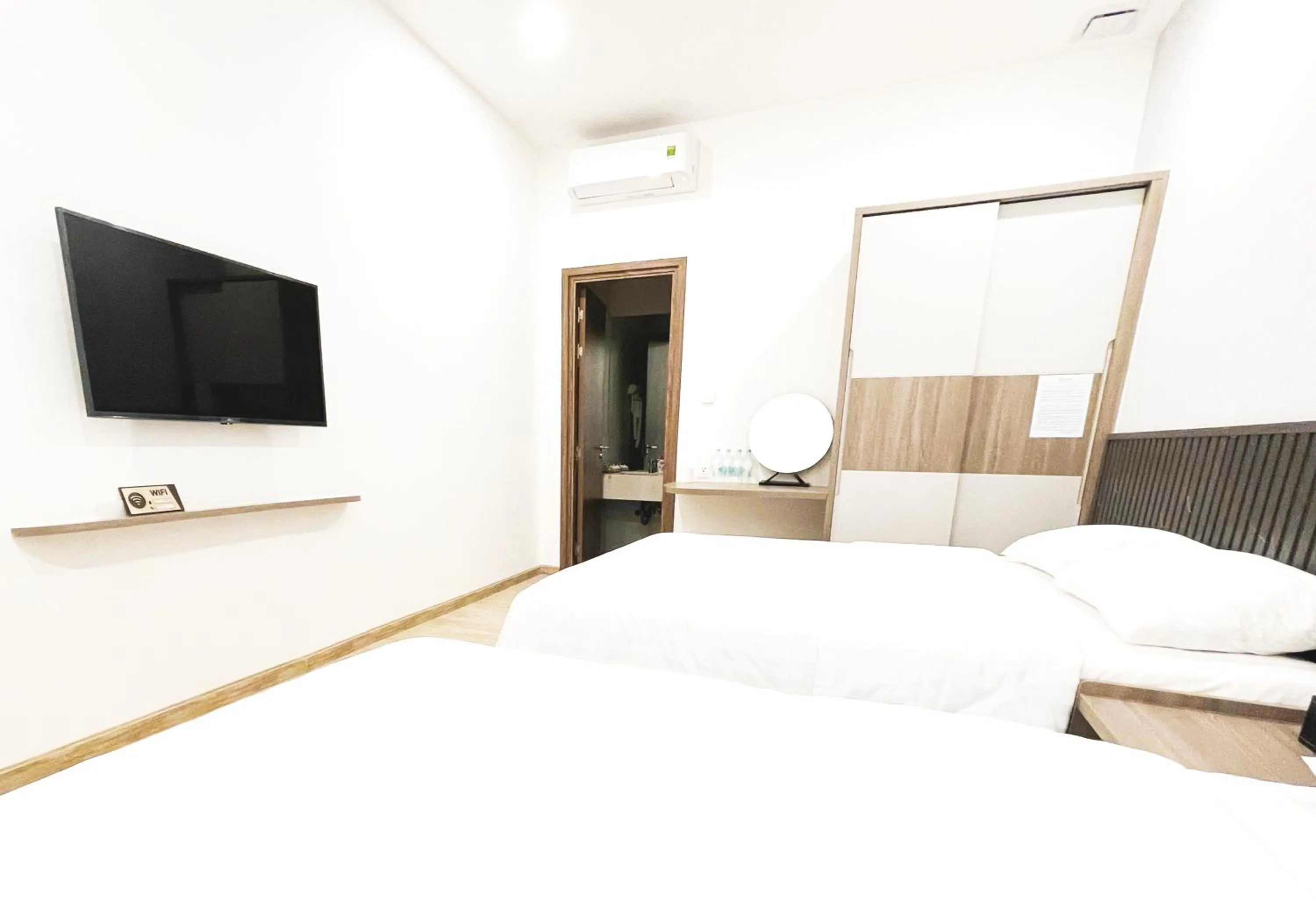 Bedroom, Bed in HERA HOSTEL