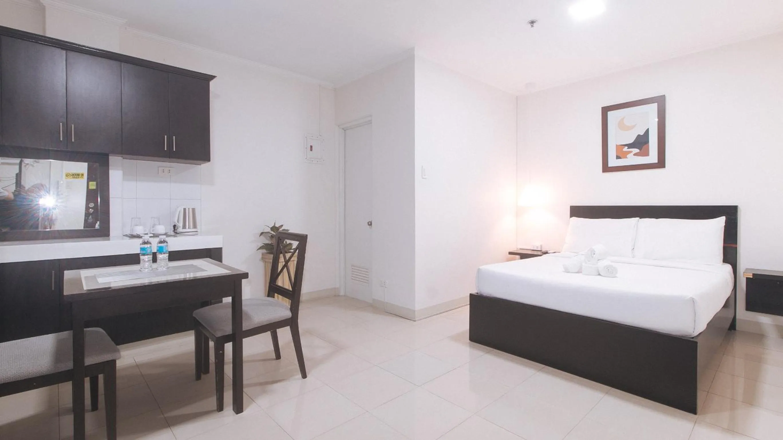 Bed in UrbanView at Evangelista Street Makati