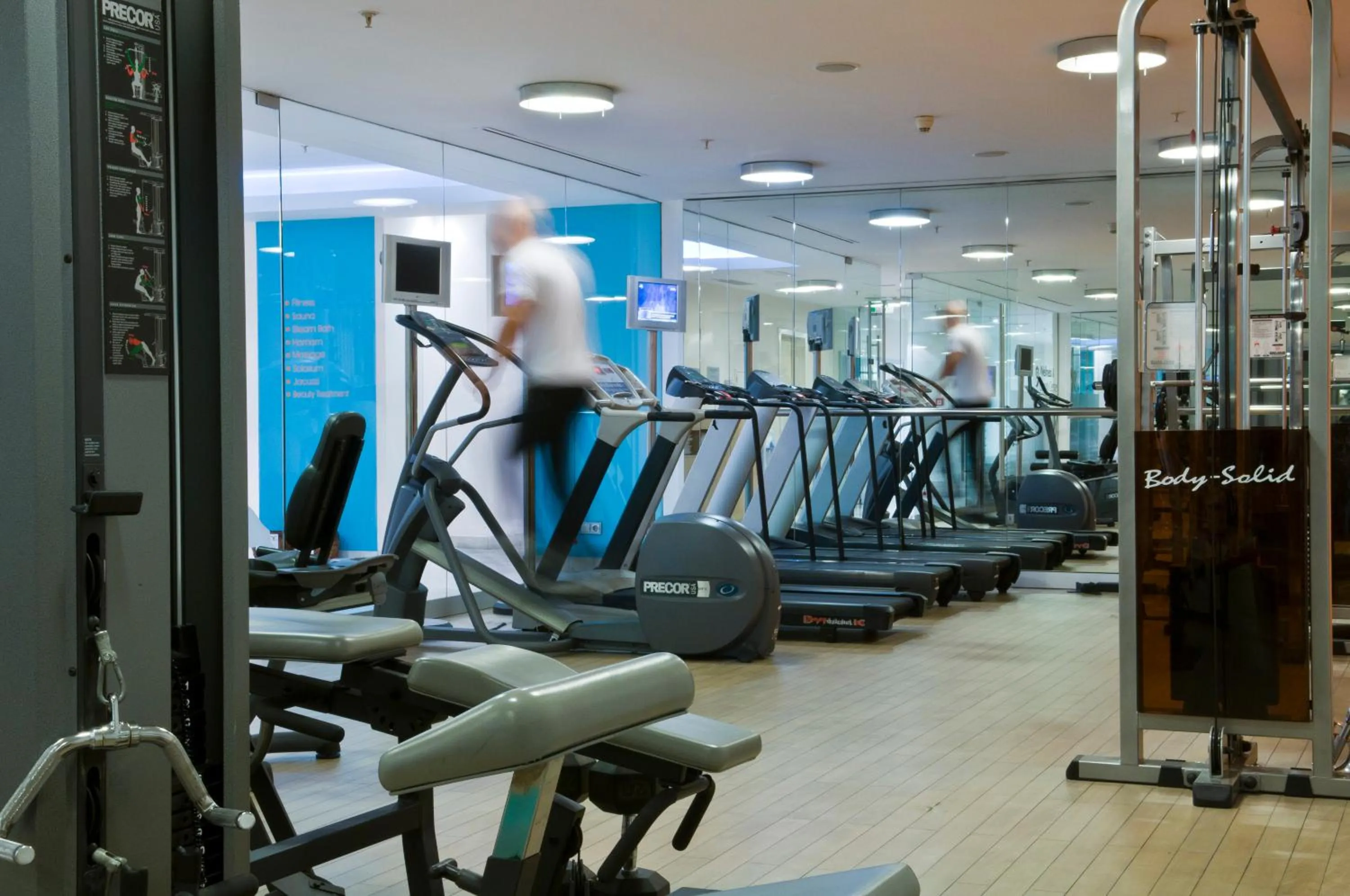 Fitness centre/facilities in Radisson Blu Bosphorus Hotel