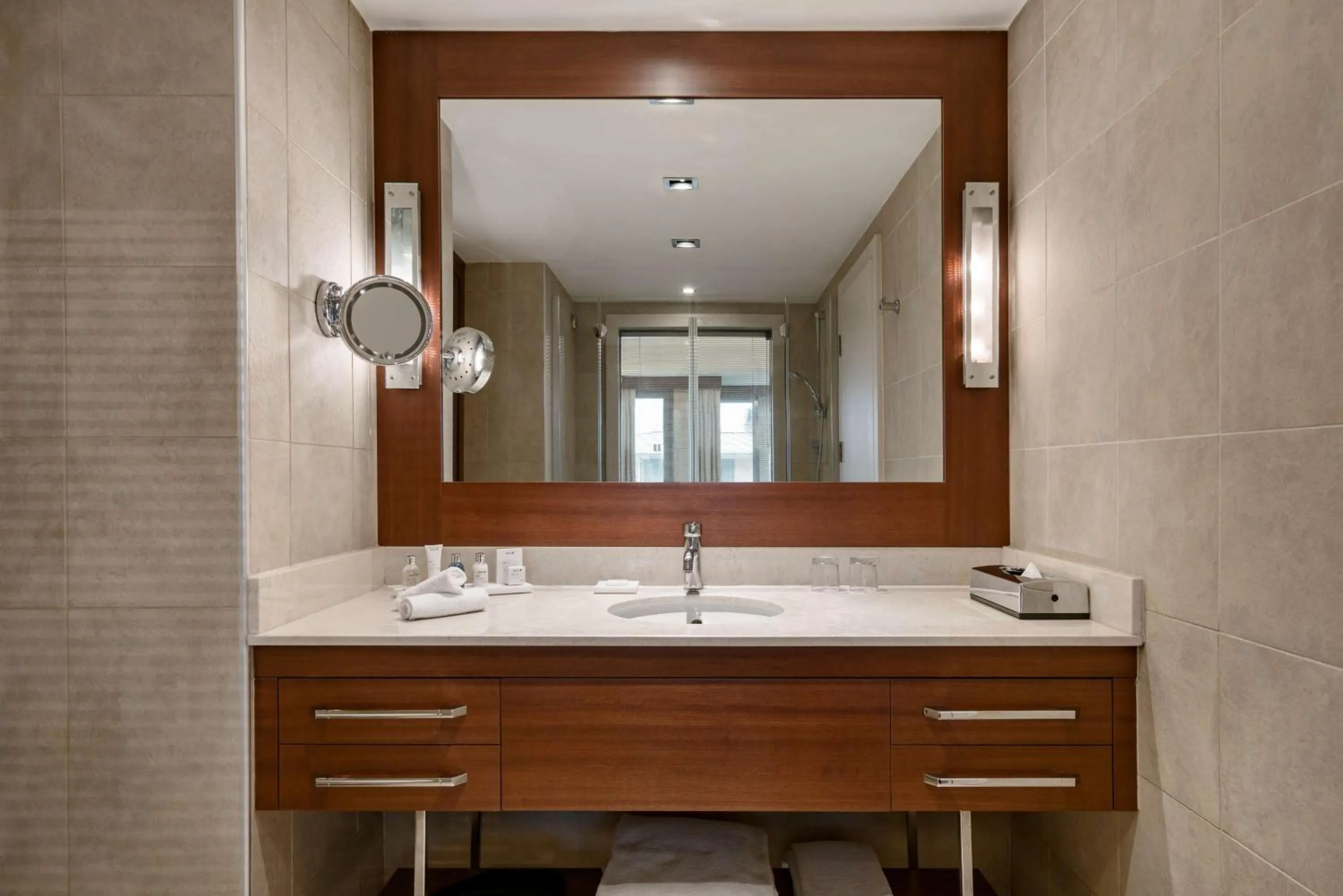 Photo of the whole room in Radisson Blu Bosphorus Hotel