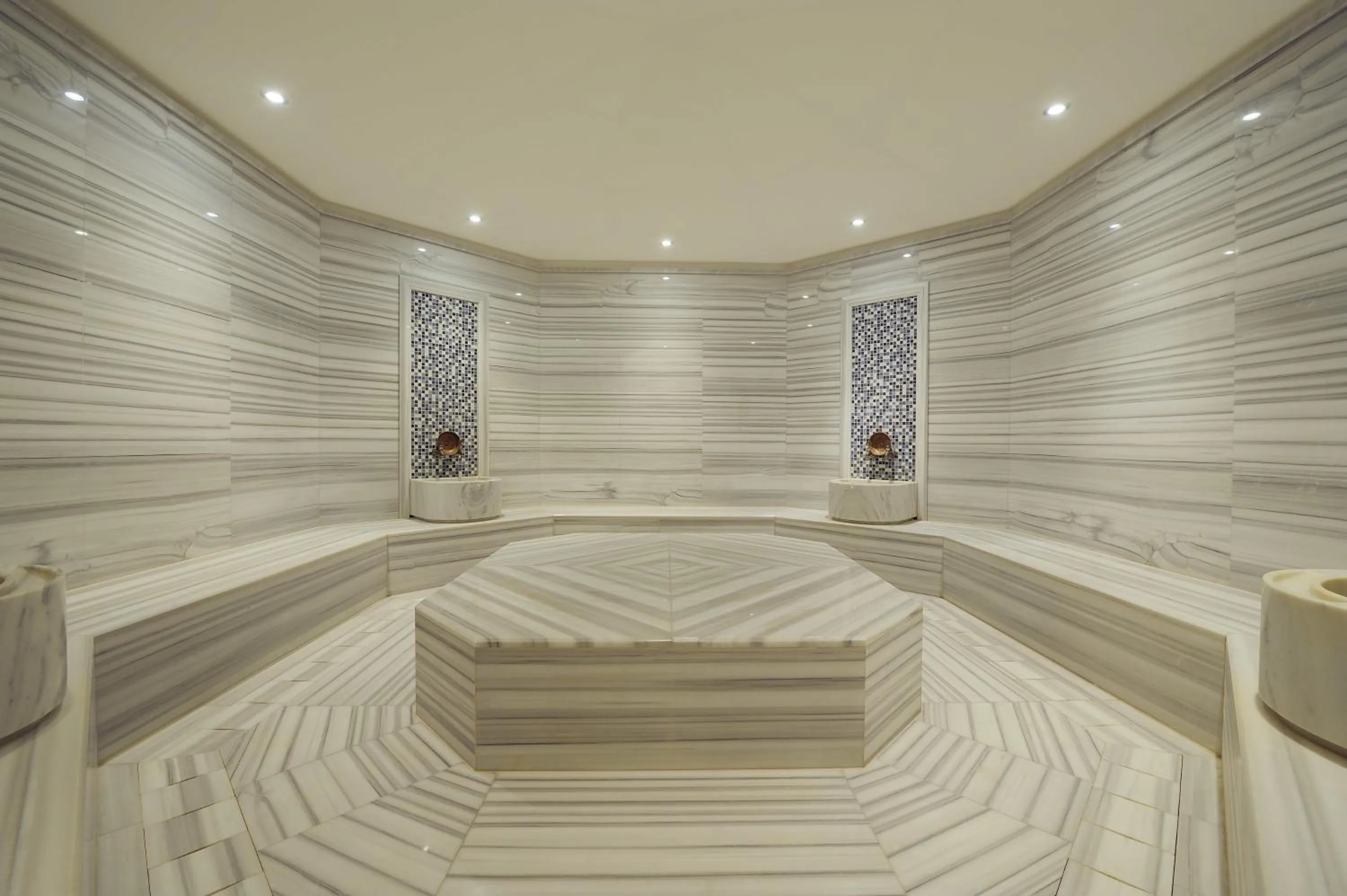 Massage in Radisson Blu Bosphorus Hotel