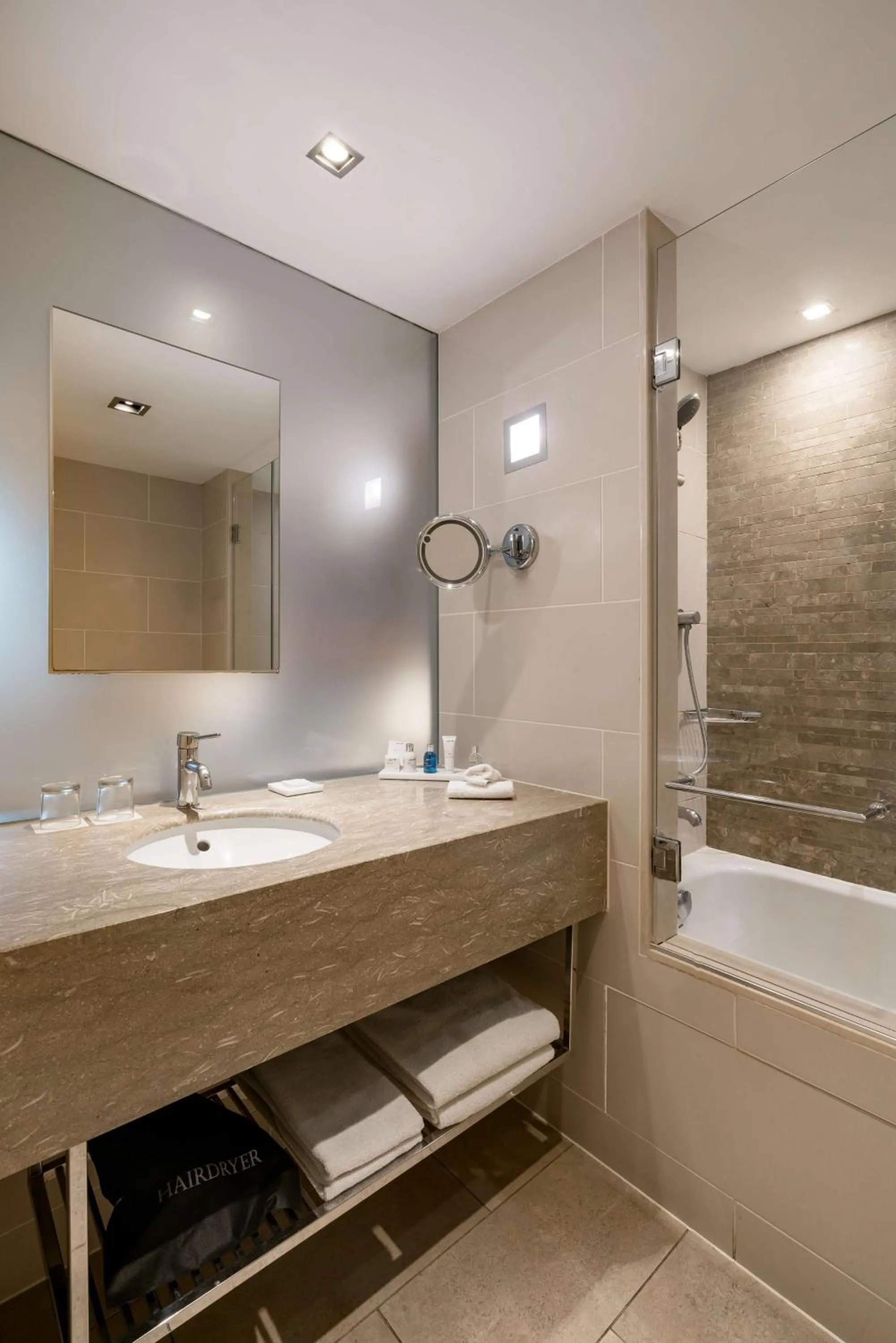 Bathroom in Radisson Blu Bosphorus Hotel