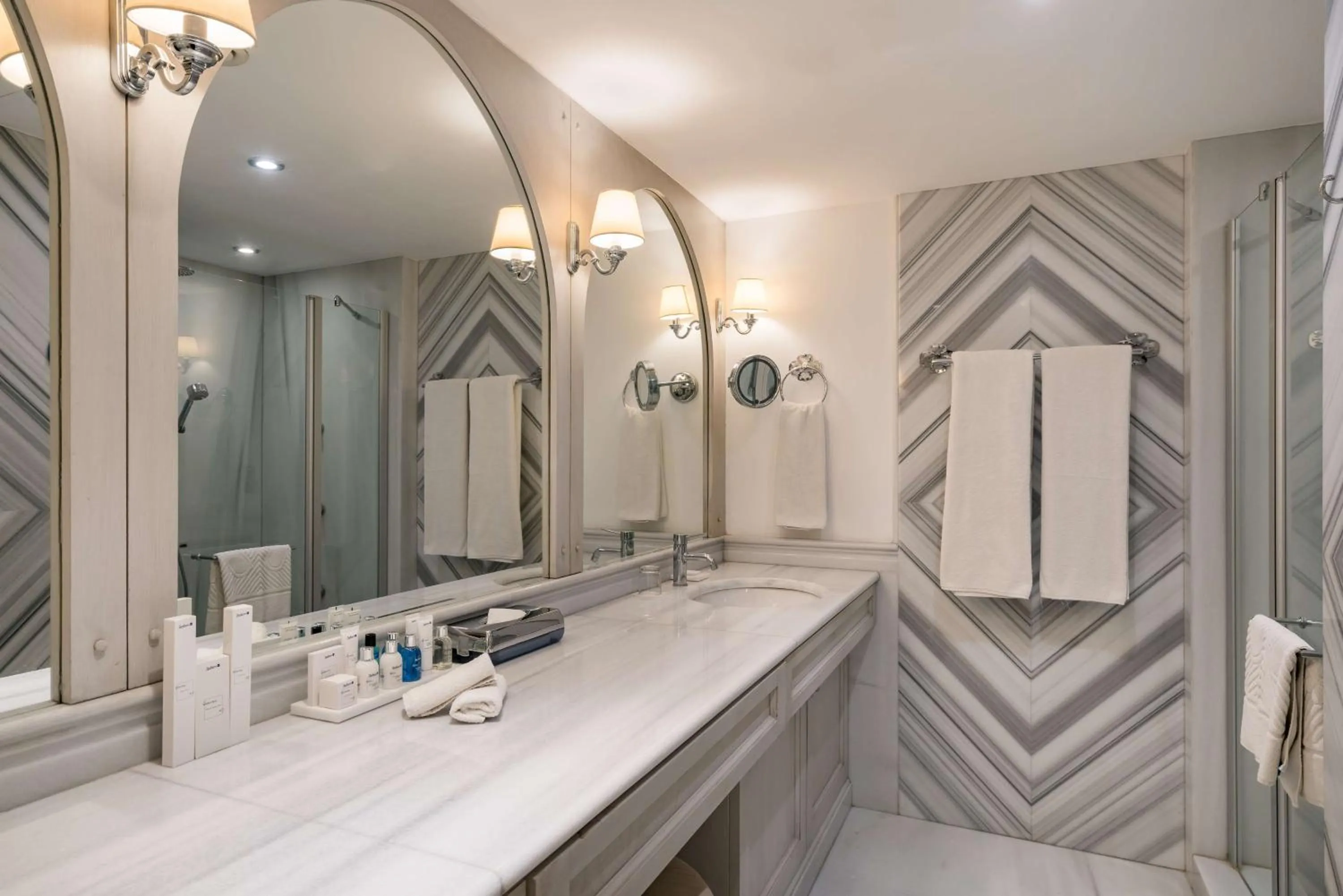 Bathroom in Radisson Blu Bosphorus Hotel