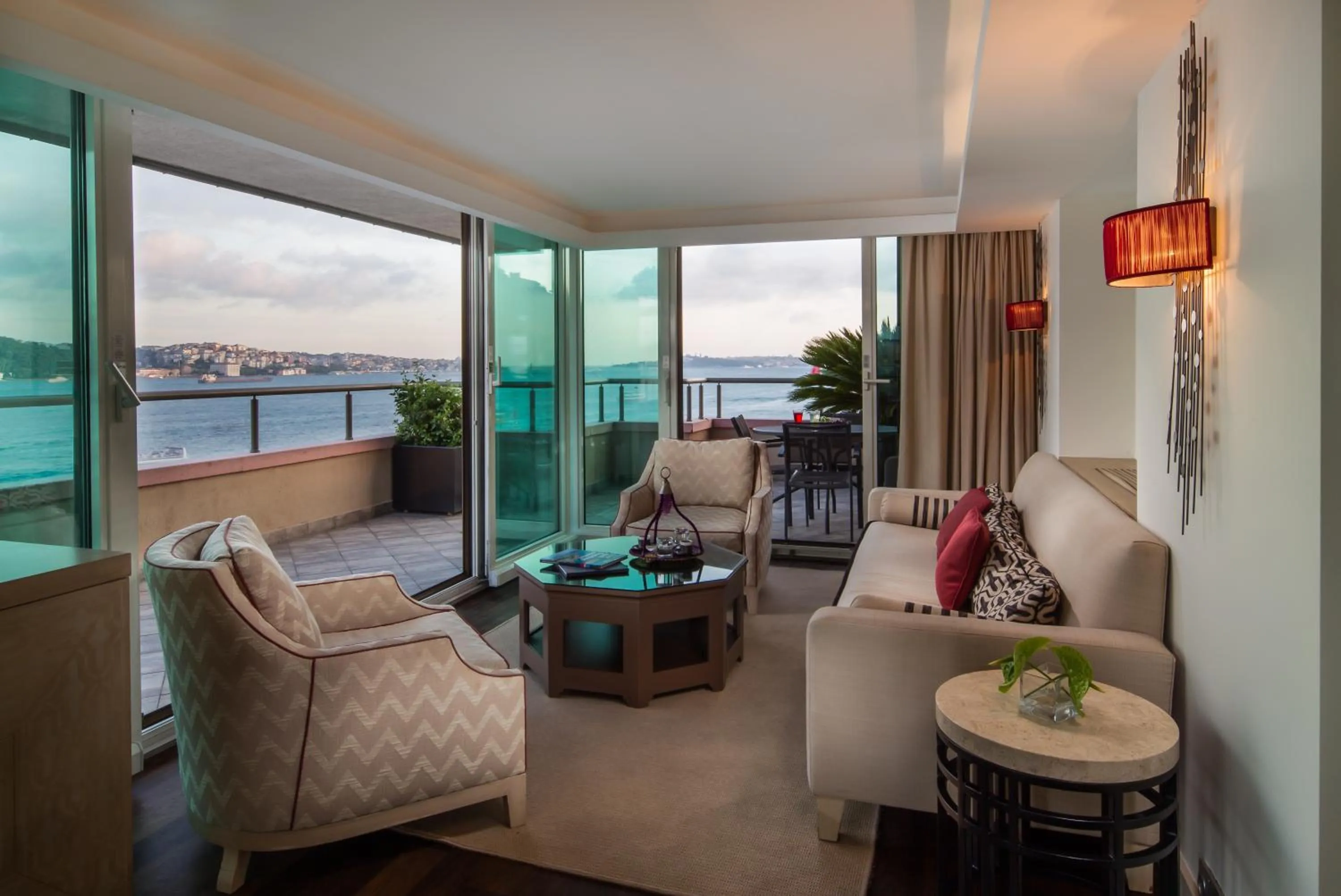 Coffee/tea facilities in Radisson Blu Bosphorus Hotel