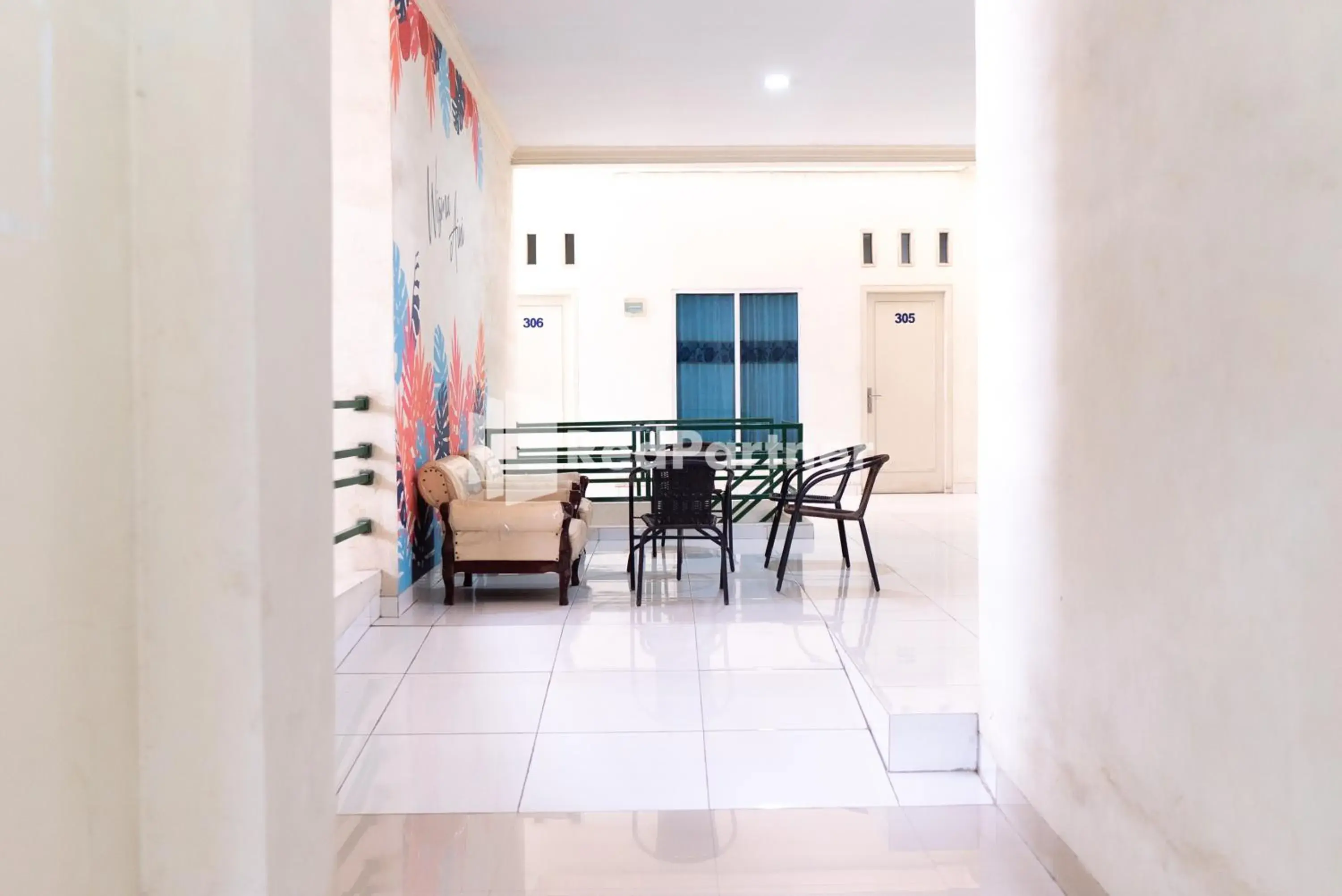 Living room in Wisma Aini Syariah Lampung Mitra RedDoorz Living room in Wisma Aini Syariah Lampung Mitra RedDoorz