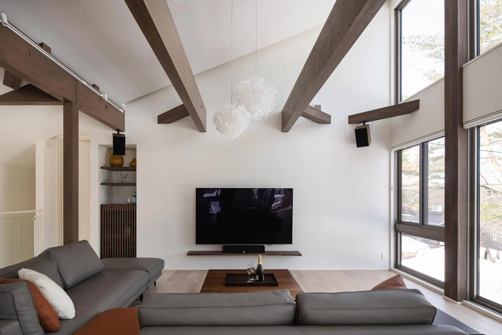 Living room in Silver Maple Chalet by Hakuba White Fox Company