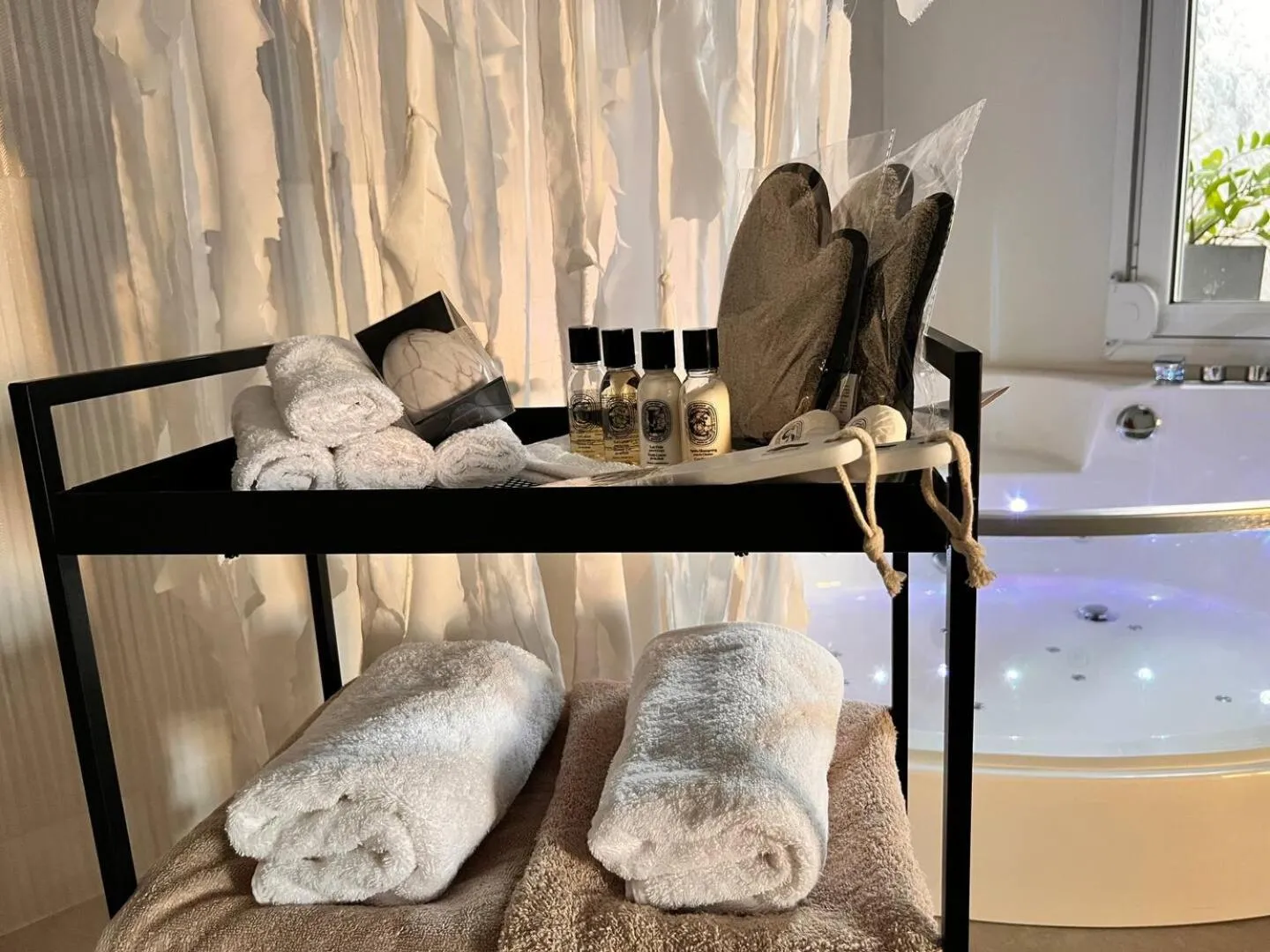 Perla Coco Jacuzzi Suites