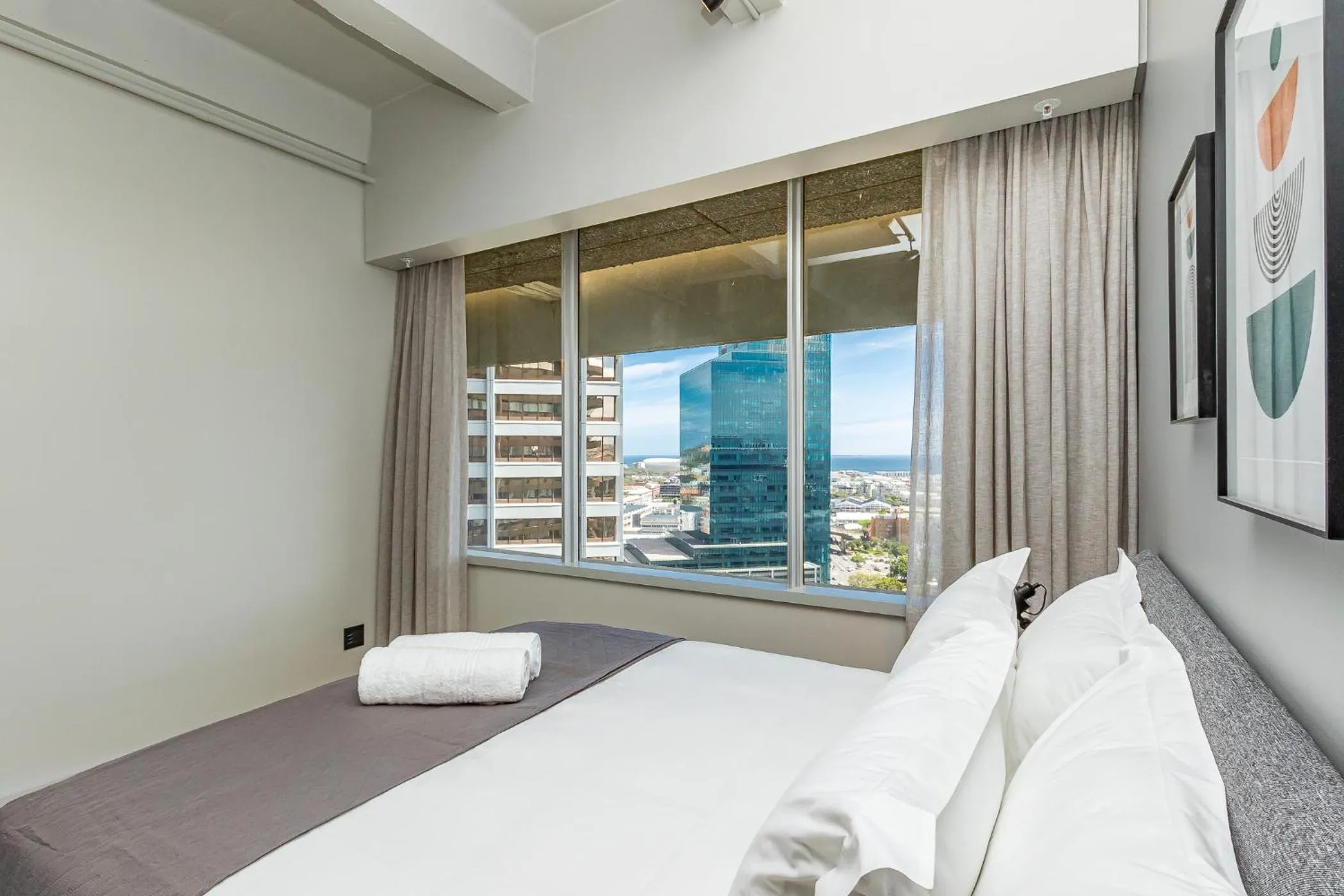 Bed in One Thibault Hotel by ITC Hospitality