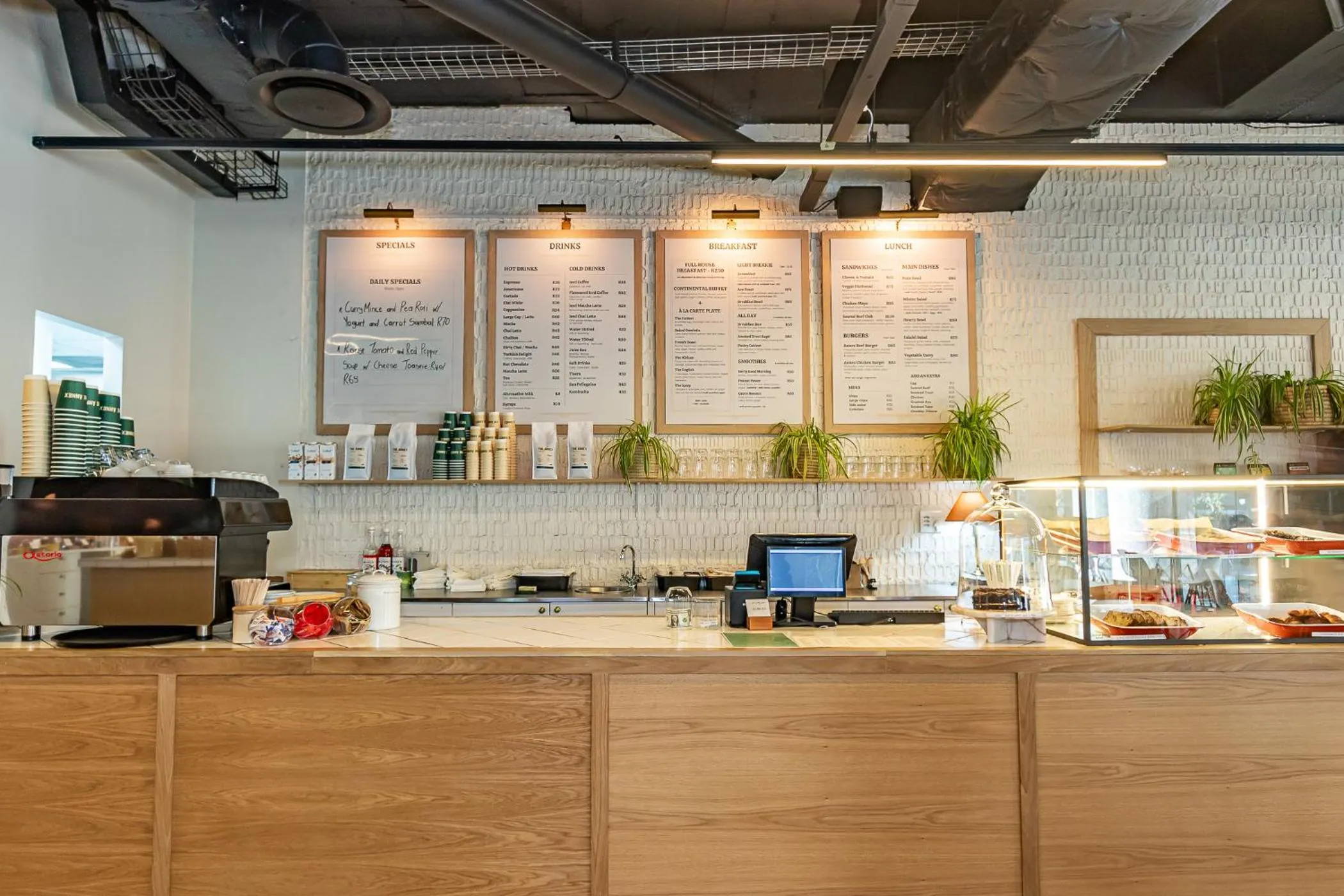 Restaurant/places to eat in One Thibault Hotel by ITC Hospitality