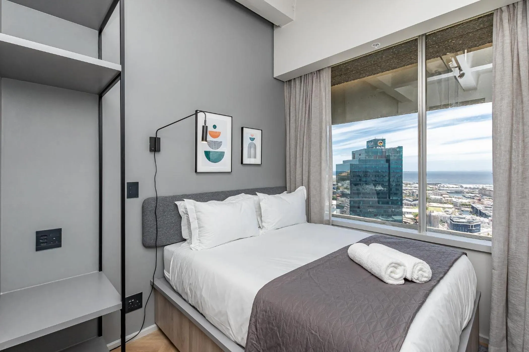 Bed in One Thibault Hotel by ITC Hospitality