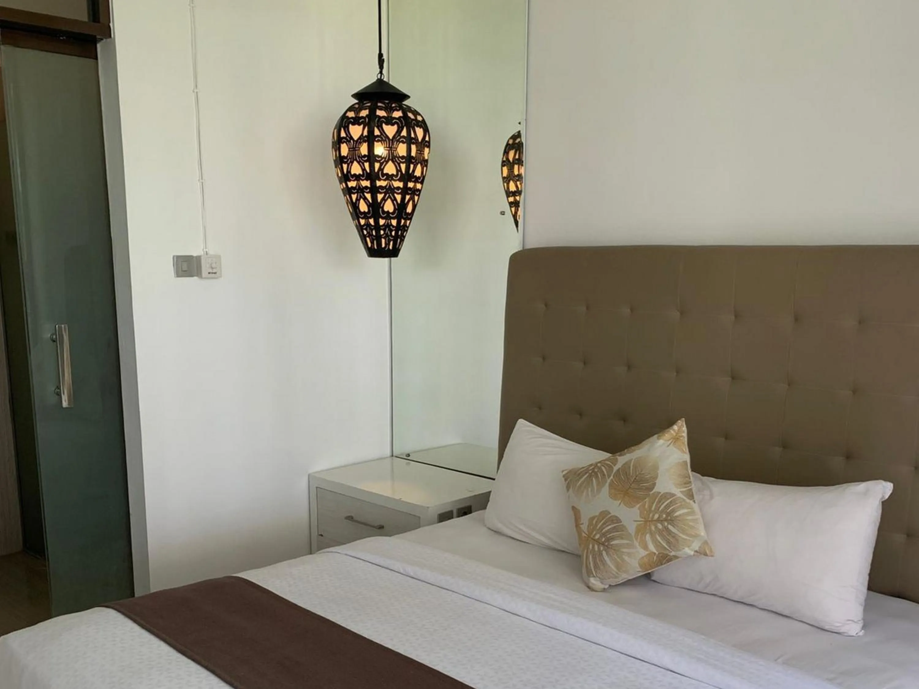 Bedroom, Bed in Sawah Joglo Boutique Villa Mitra RedDoorz