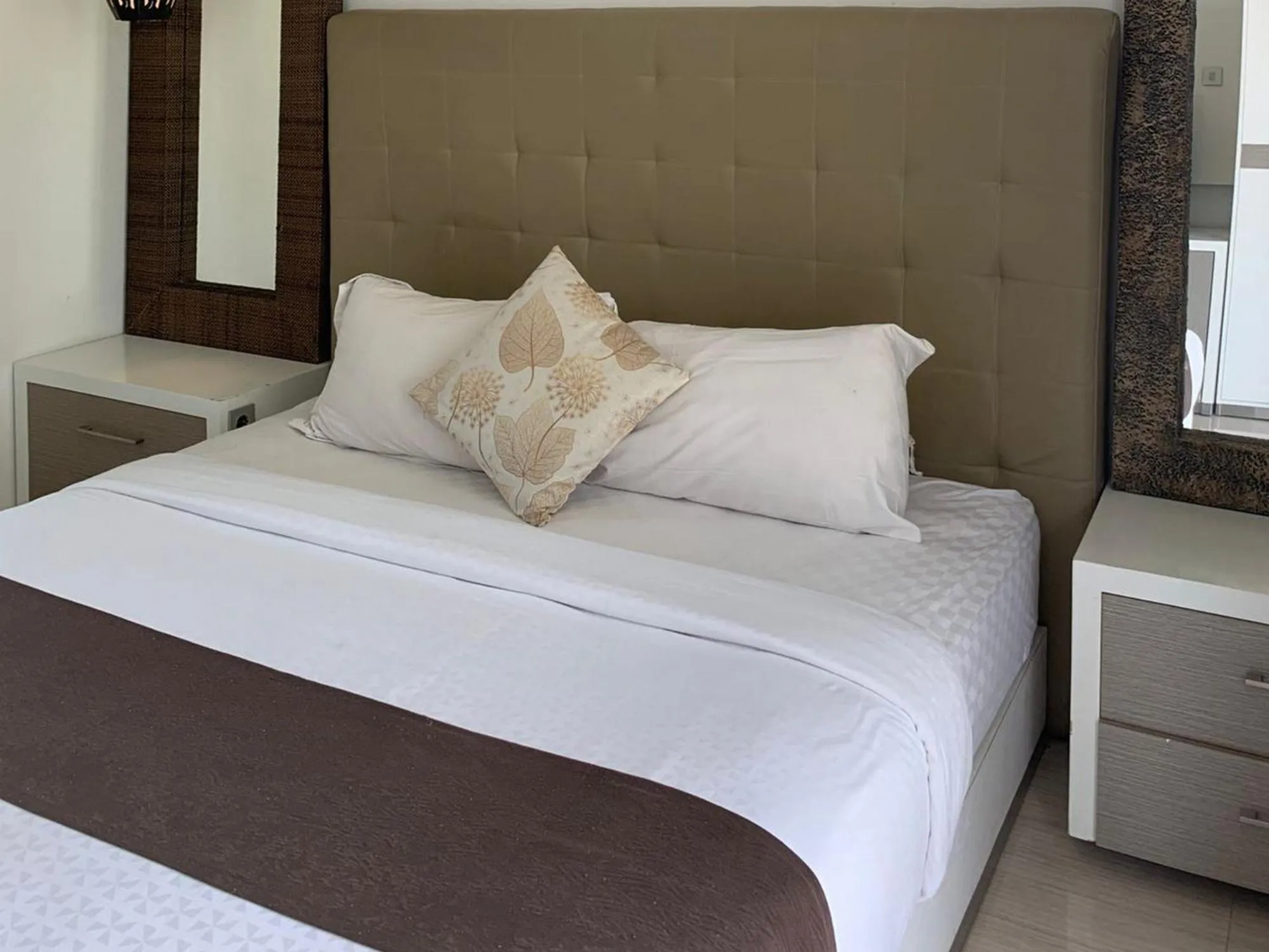 Bed in Sawah Joglo Boutique Villa Mitra RedDoorz
