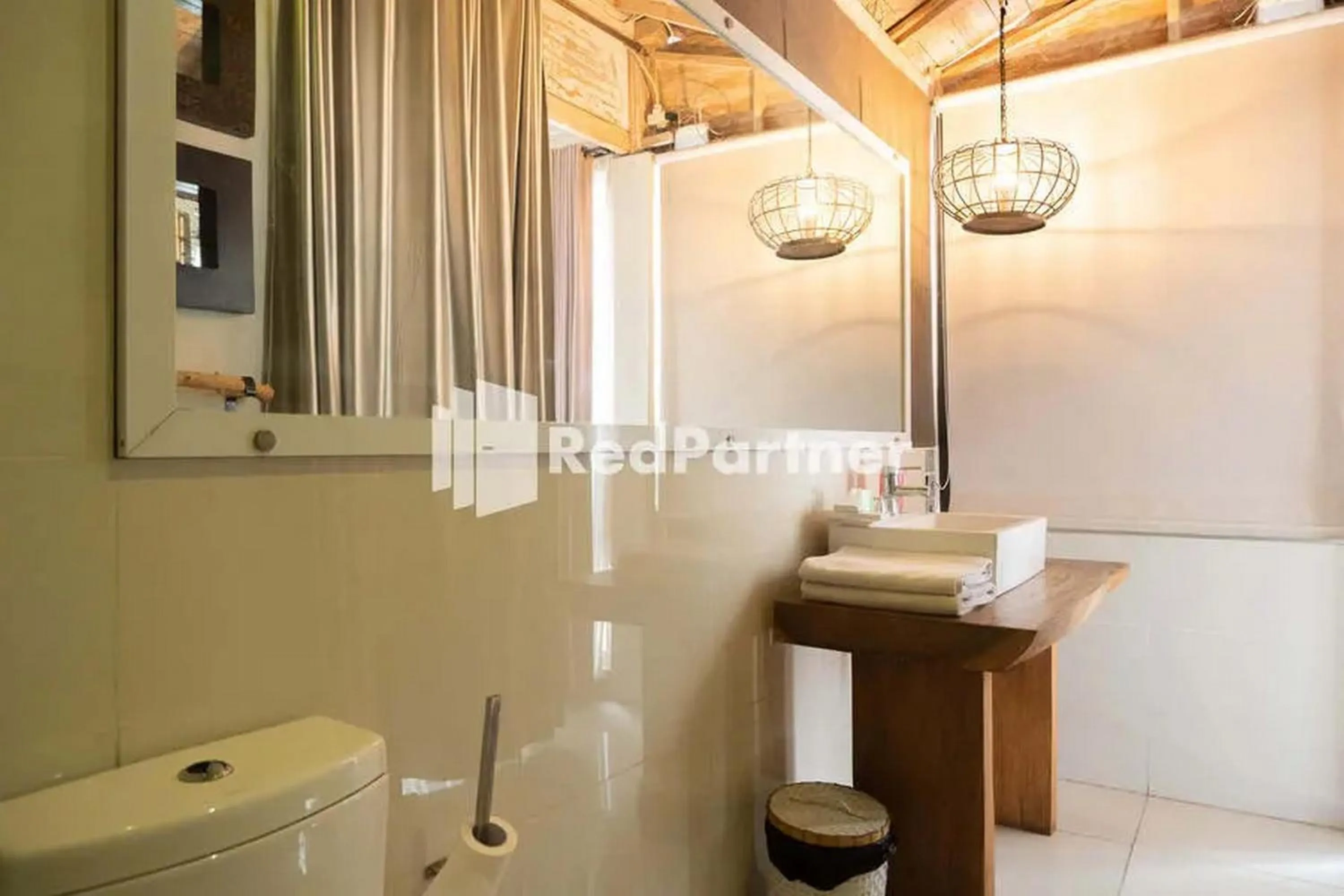 Bathroom in Sawah Joglo Boutique Villa Mitra RedDoorz