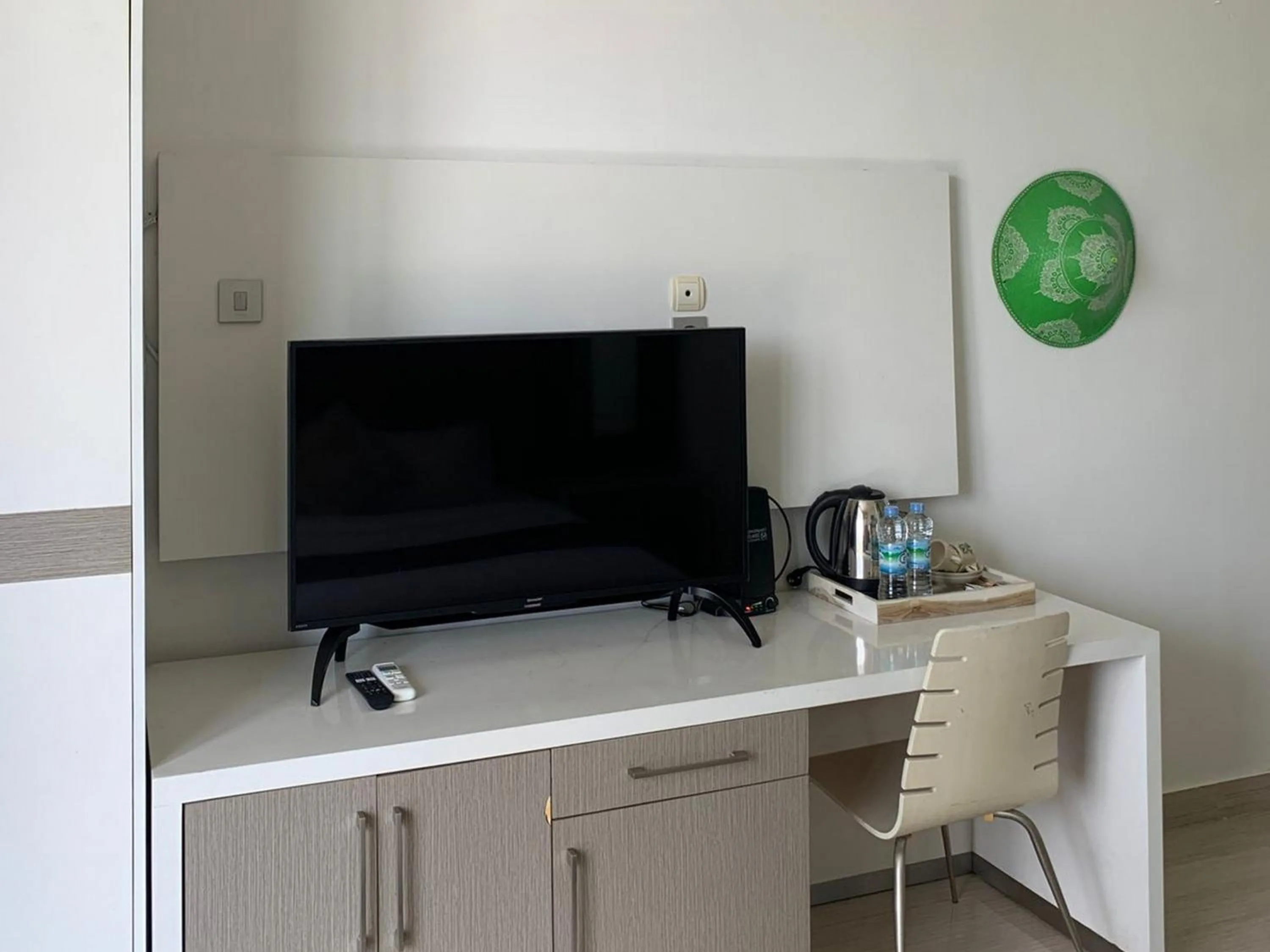 TV and multimedia in Sawah Joglo Boutique Villa Mitra RedDoorz