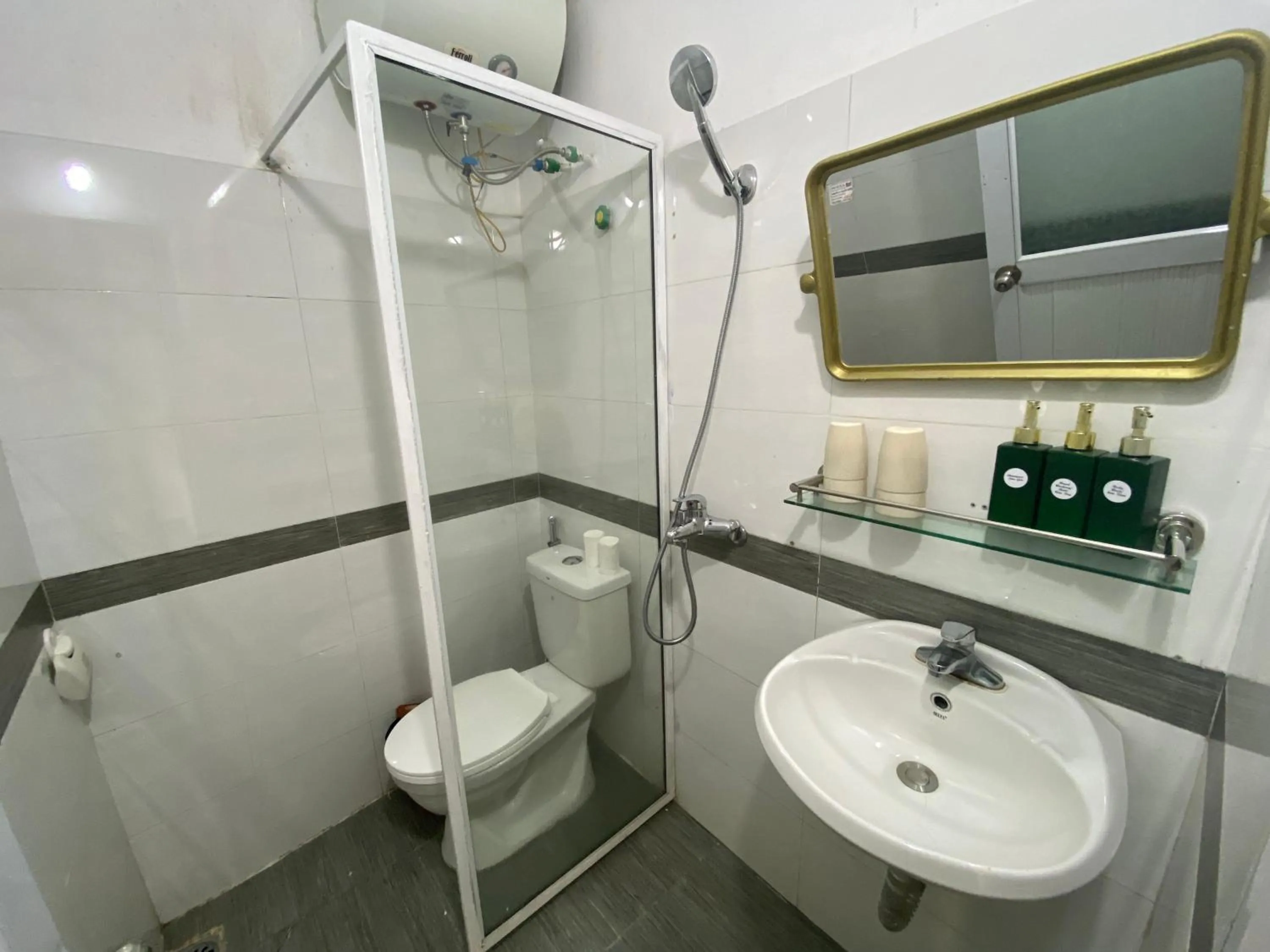 Shower in D Home Sapa 2