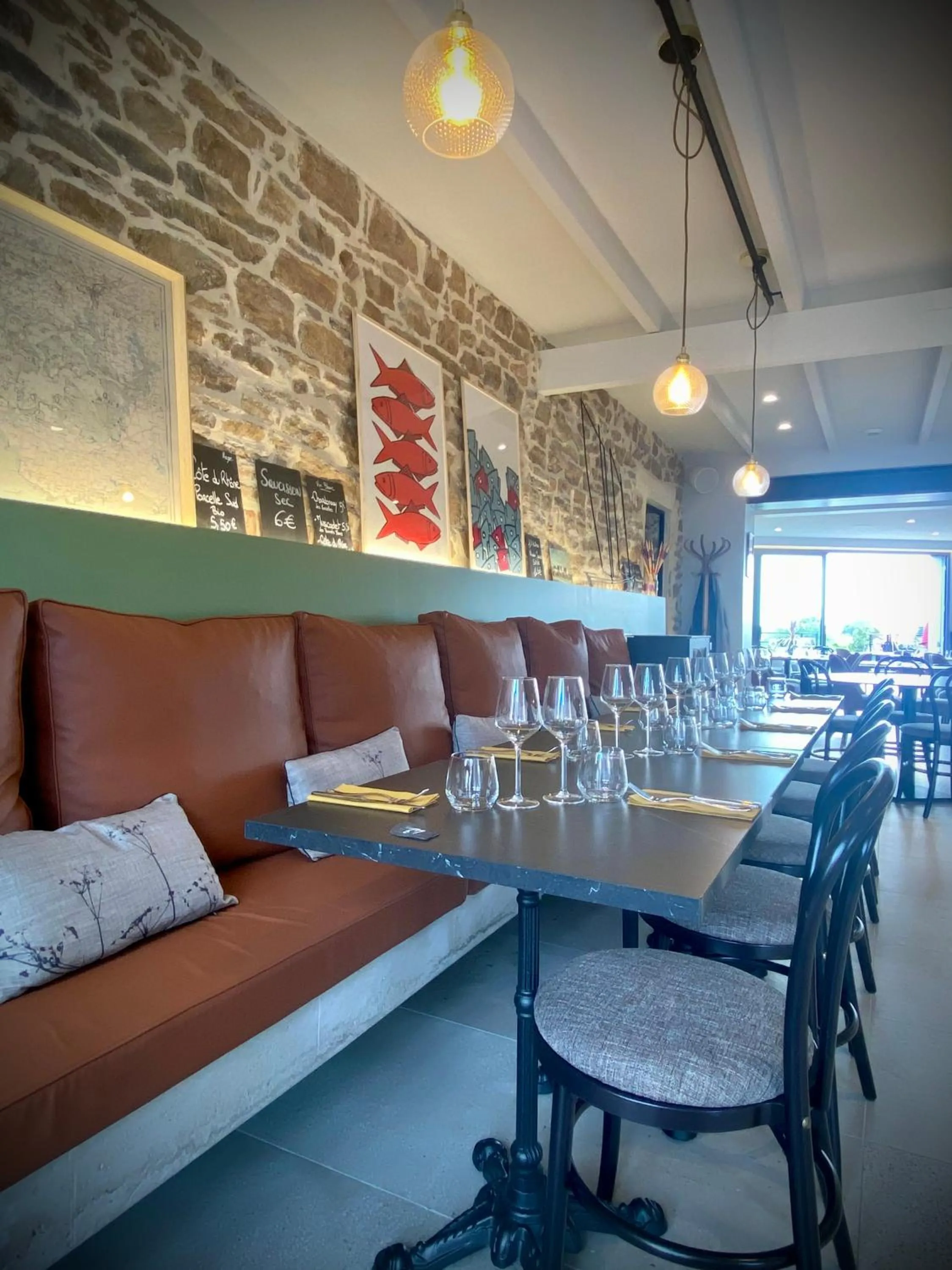 Lounge or bar in La Bellevue Bistrot et Chambres d'Hotes