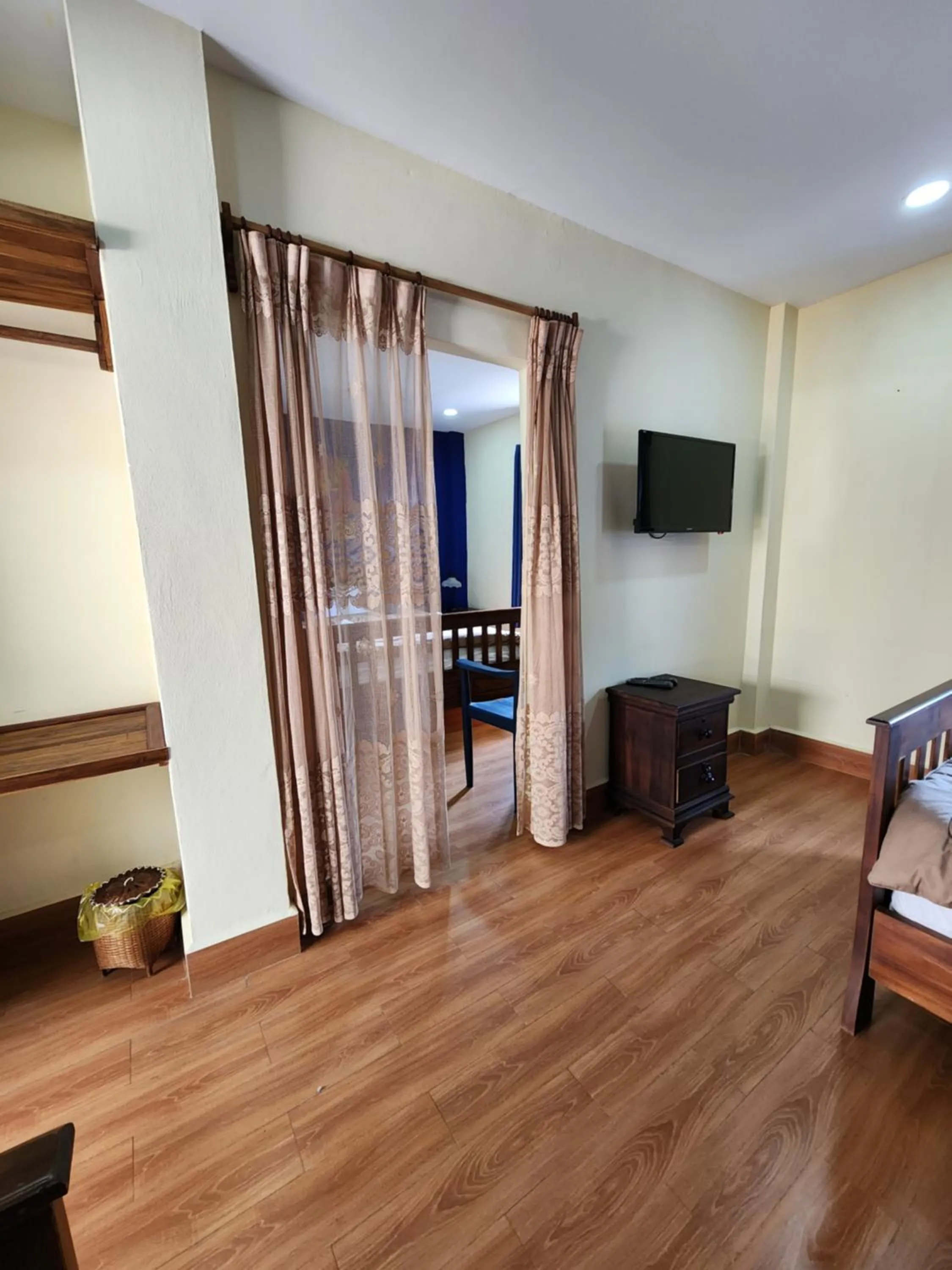 Photo of the whole room in Maison Zen Aphay