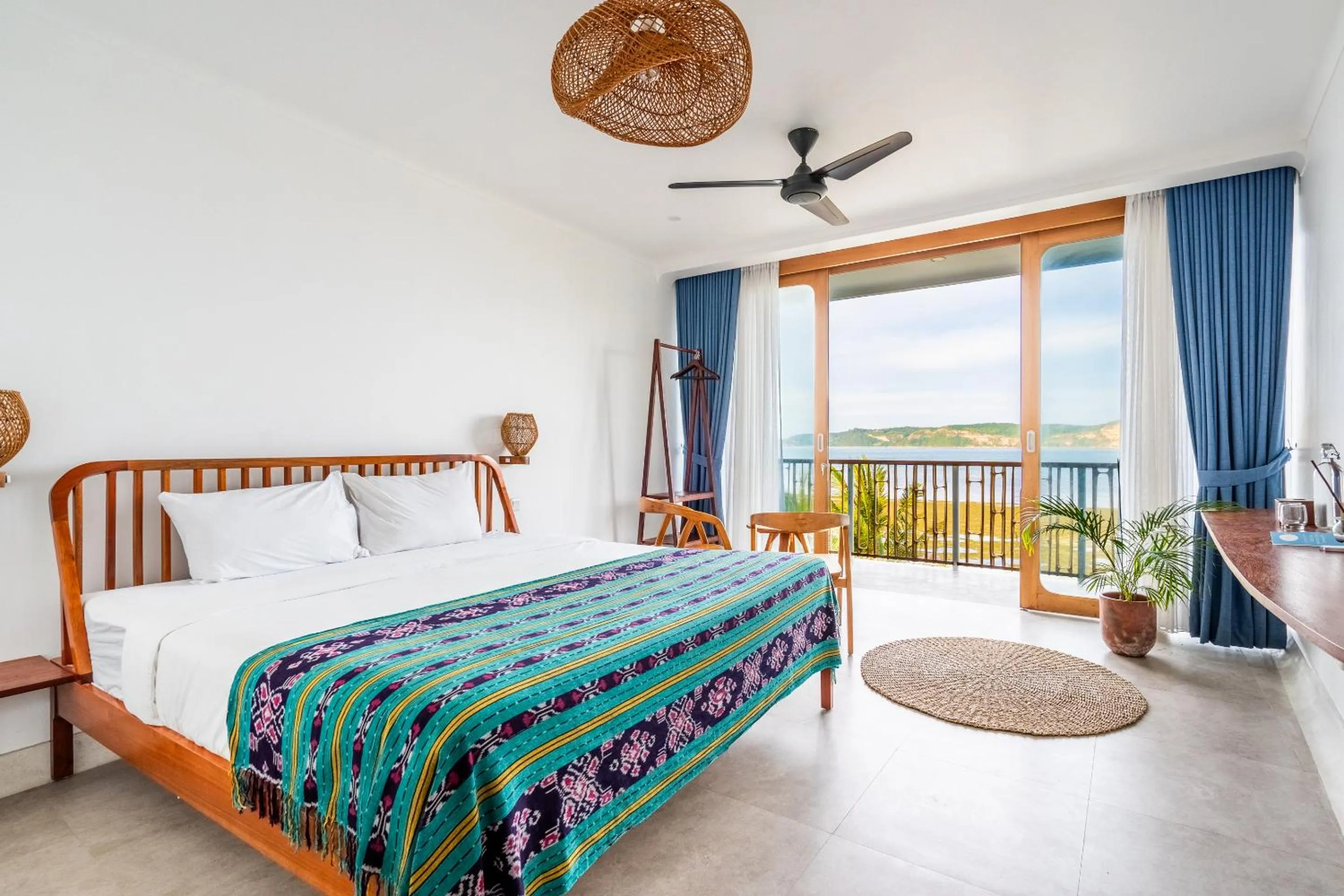 Bed in Inlight Lombok Beach Hotel