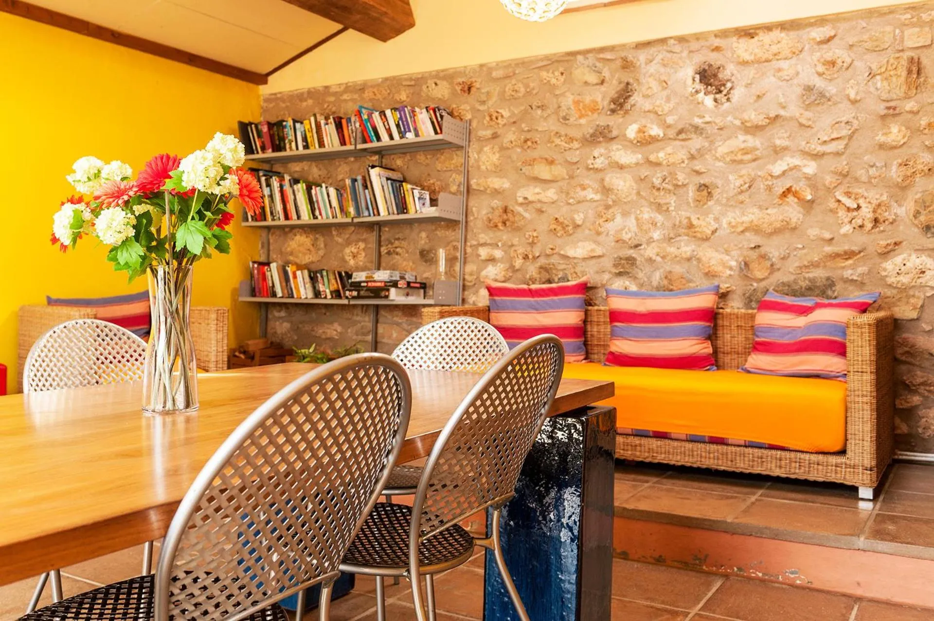 Communal lounge/ TV room in Massa Vecchia