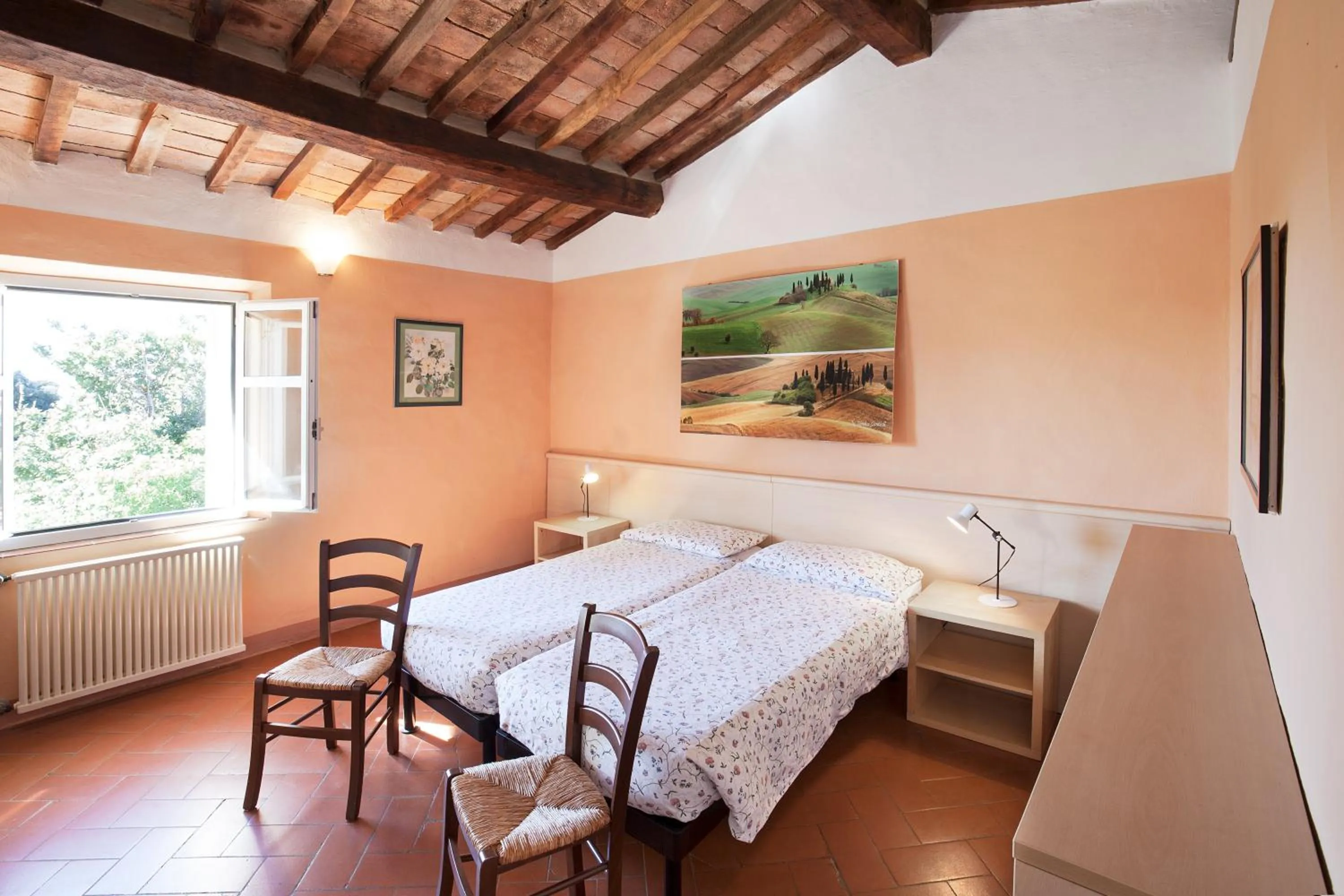 Photo of the whole room, Bed in Massa Vecchia