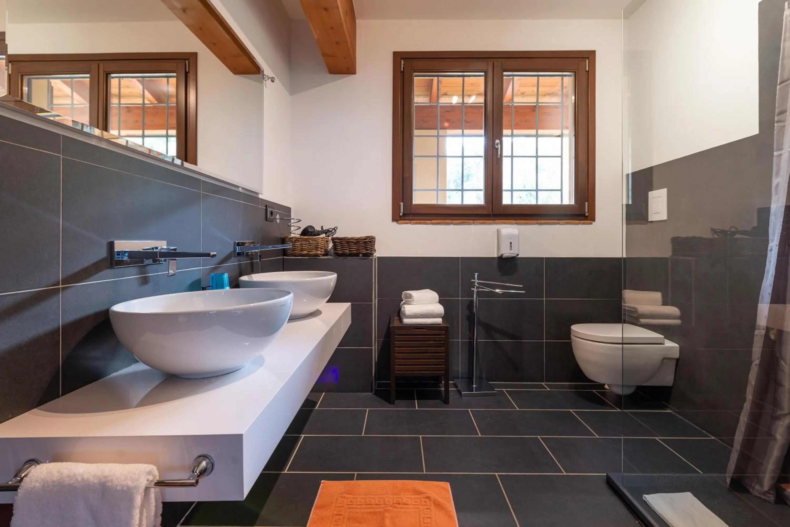 Shower in Massa Vecchia