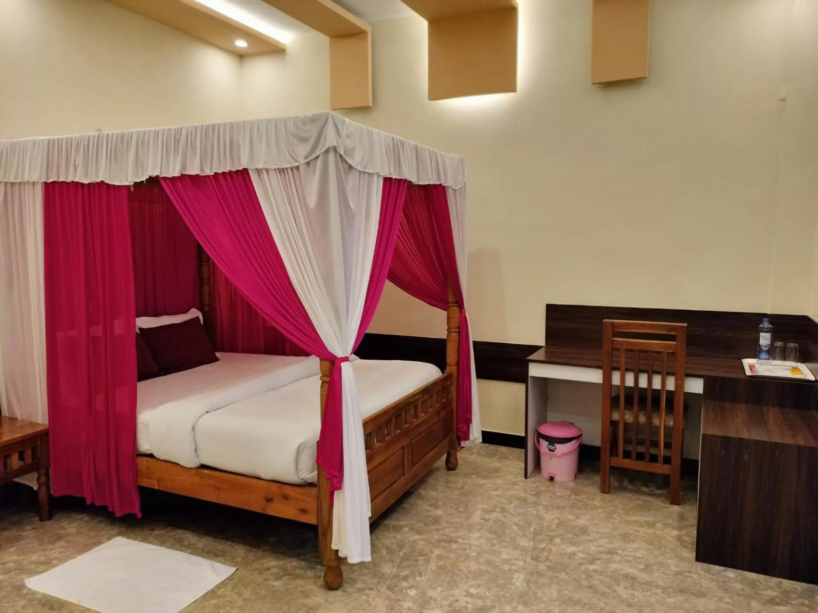 Bed in Orange Valley Plantation Holiday Coorg