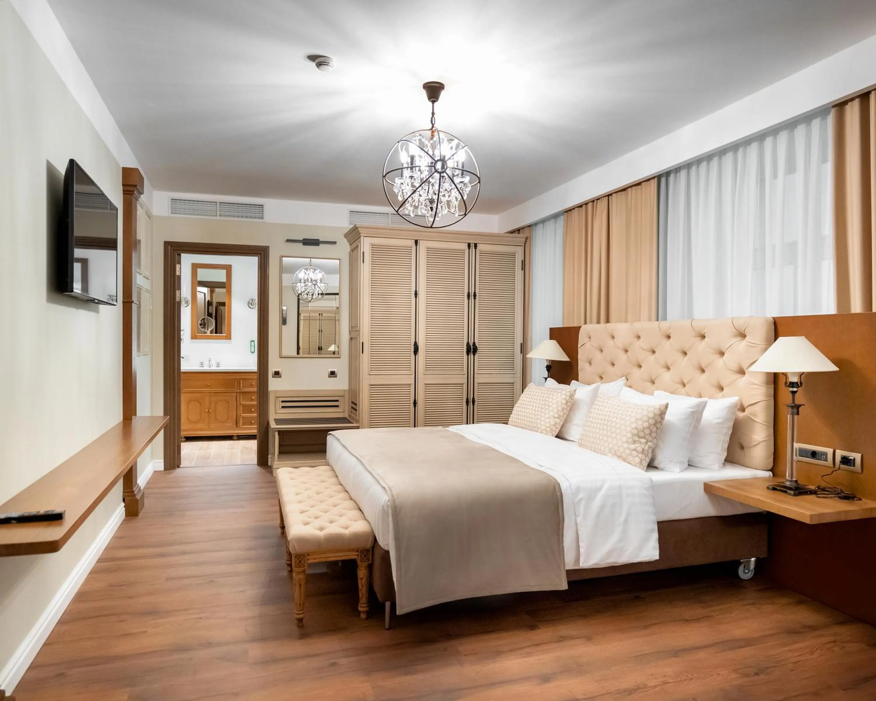 Bed in Best Western Plus Market Square Lviv