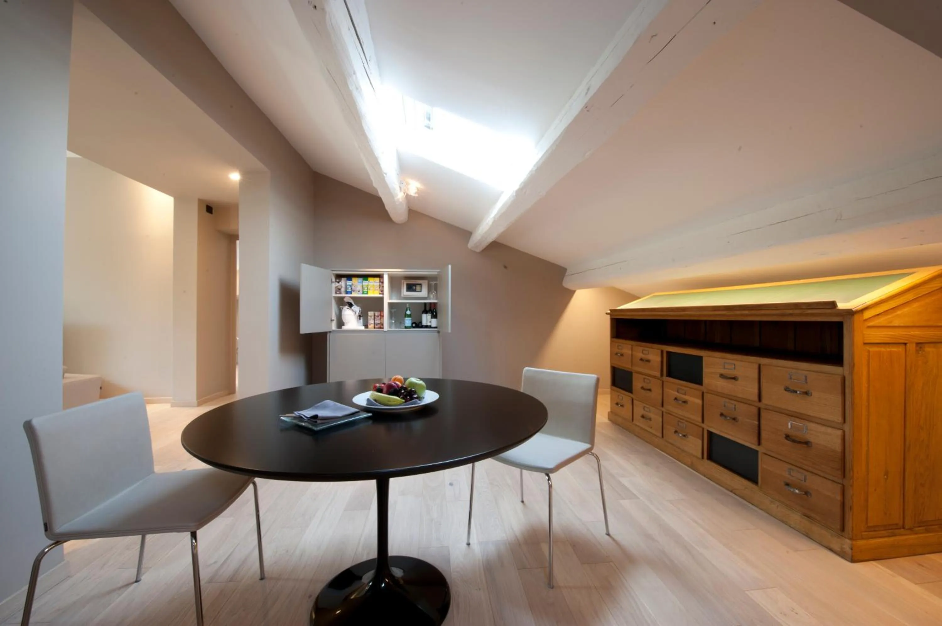 Dining area in I Portici Hotel Bologna