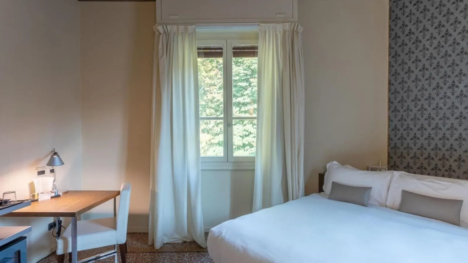 Bed in I Portici Hotel Bologna