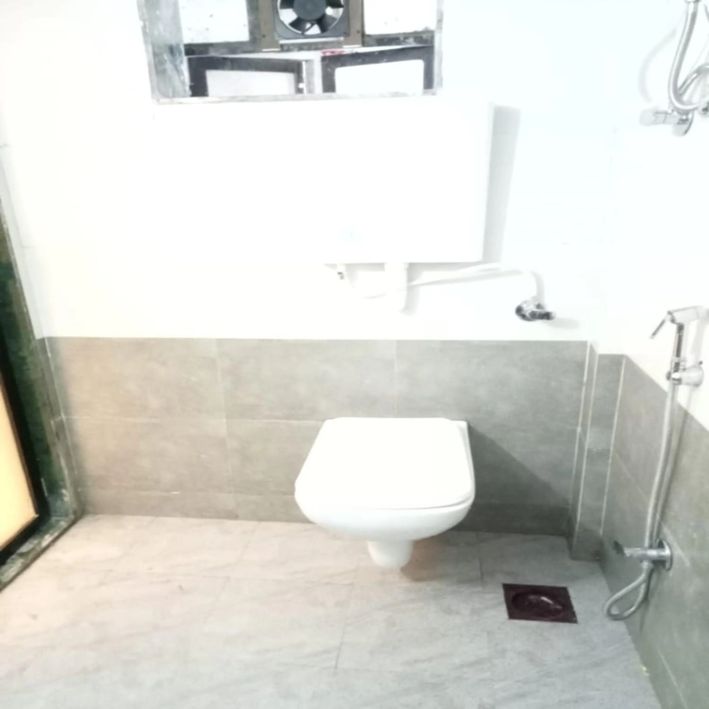 Bathroom in Hotel New Sarah Inn, Andheri West