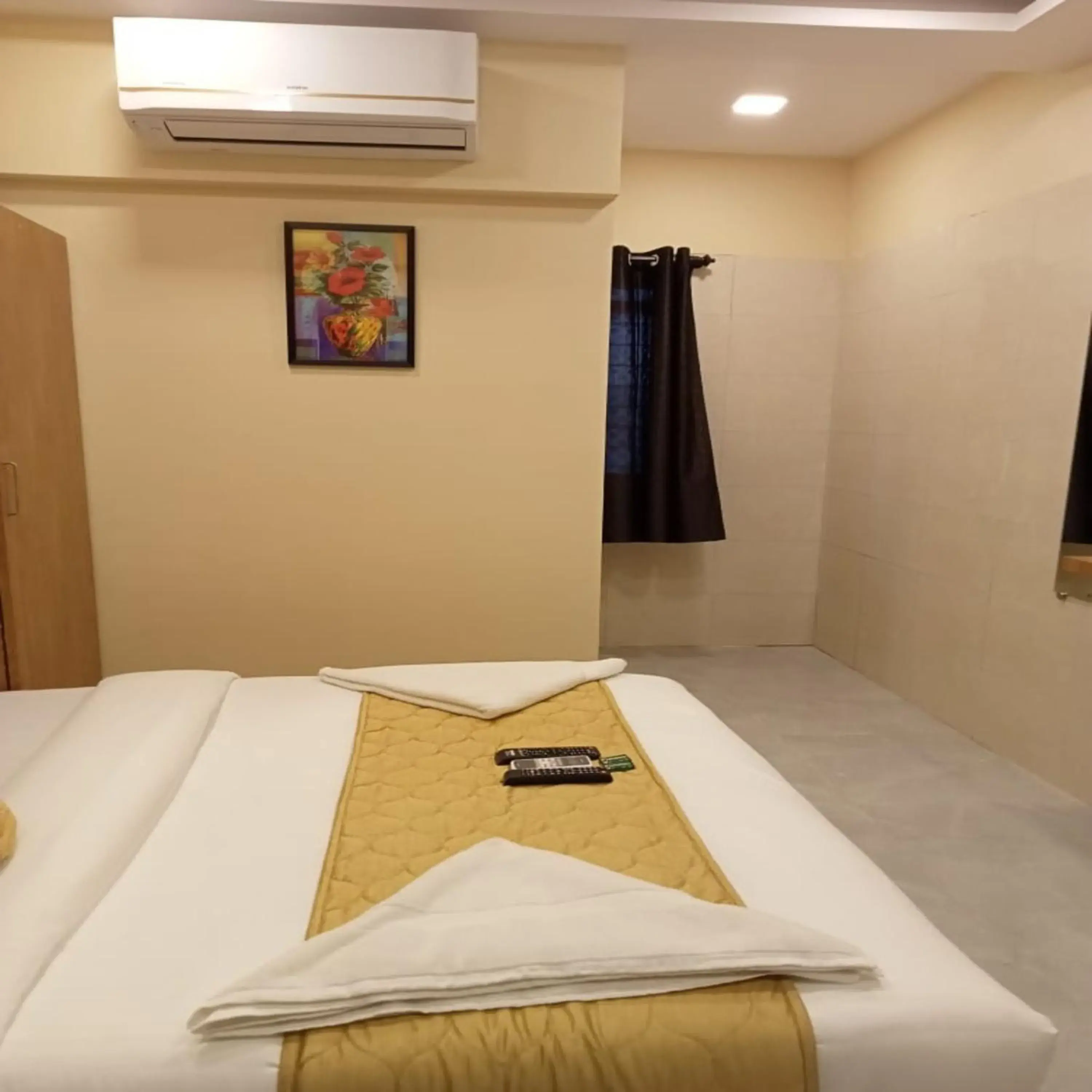 Bed in Hotel New Sarah Inn, Andheri West Bed in Hotel New Sarah Inn, Andheri West