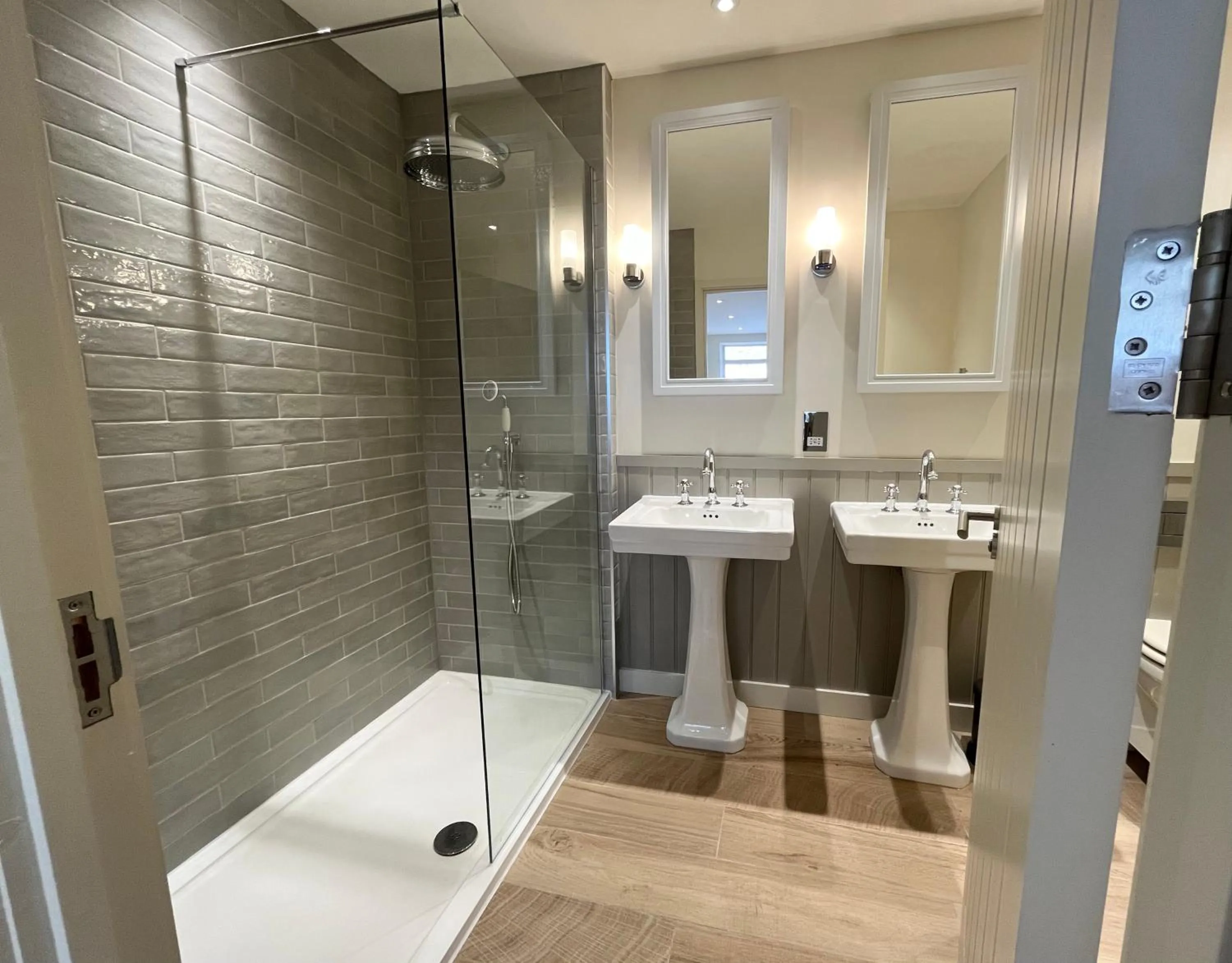 Bathroom in Walcot Yard with parking, Bath Keys