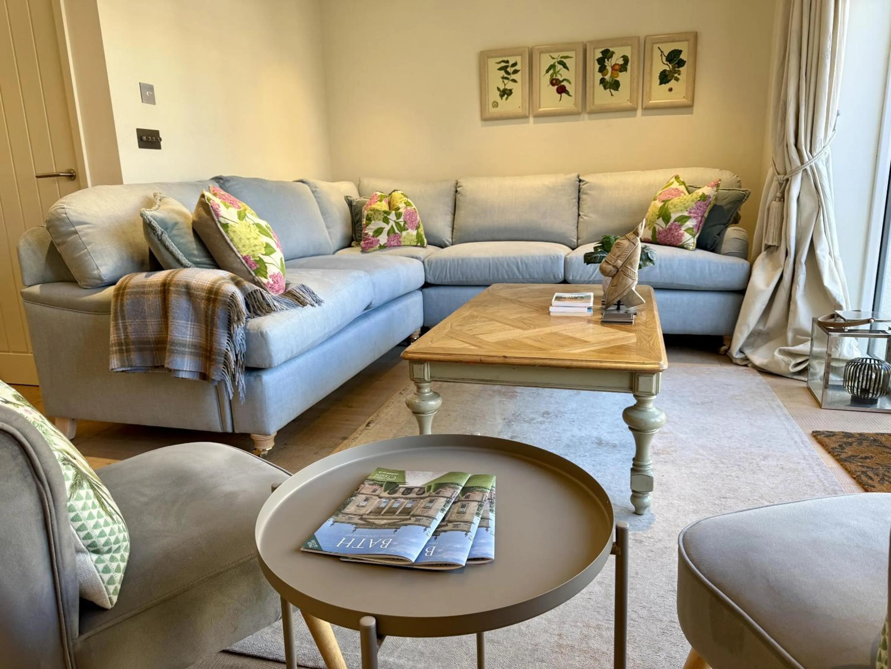 Living room in Walcot Yard with parking, Bath Keys