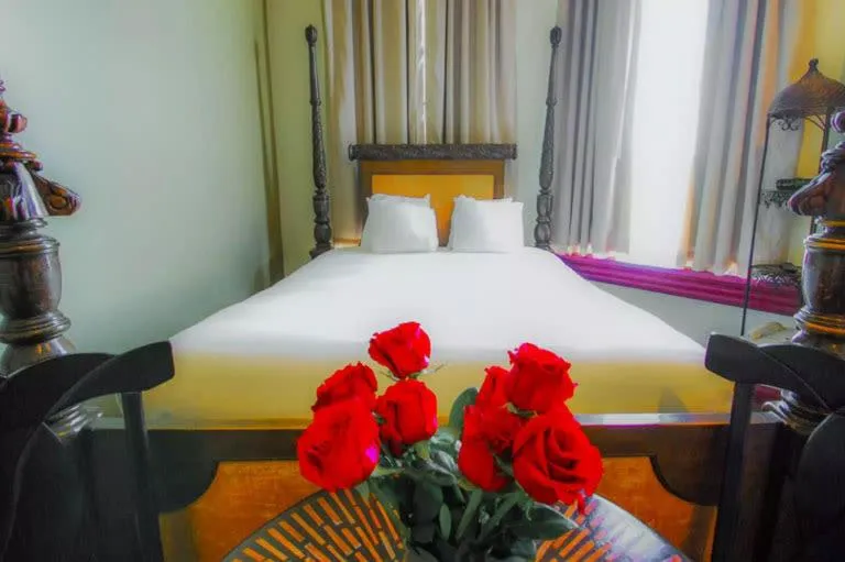 Bed in Chateau Avalon