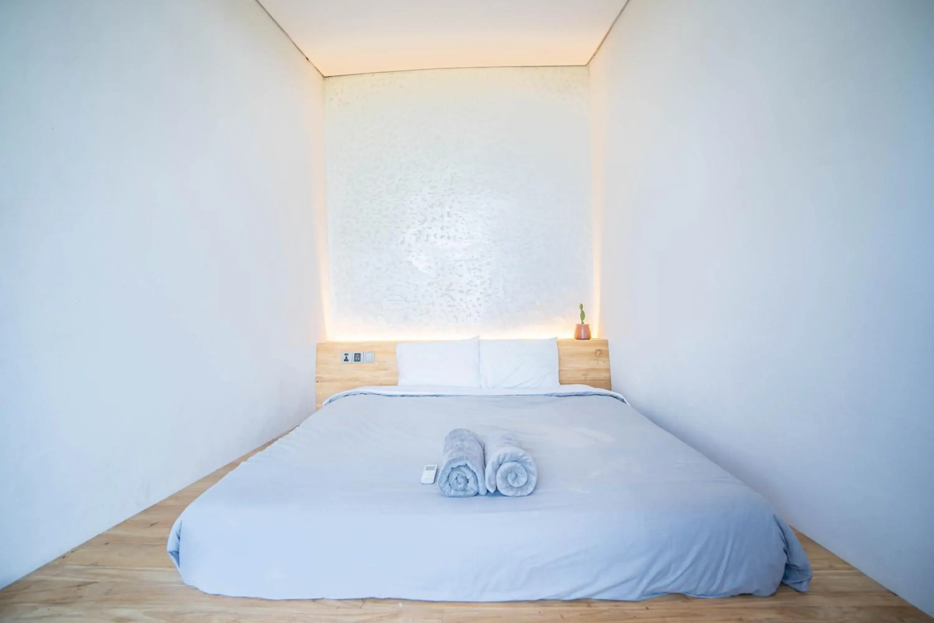 King Room in Bong Hostel Nusa Lembongan by Bukit Vista King Room in Bong Hostel Nusa Lembongan by Bukit Vista