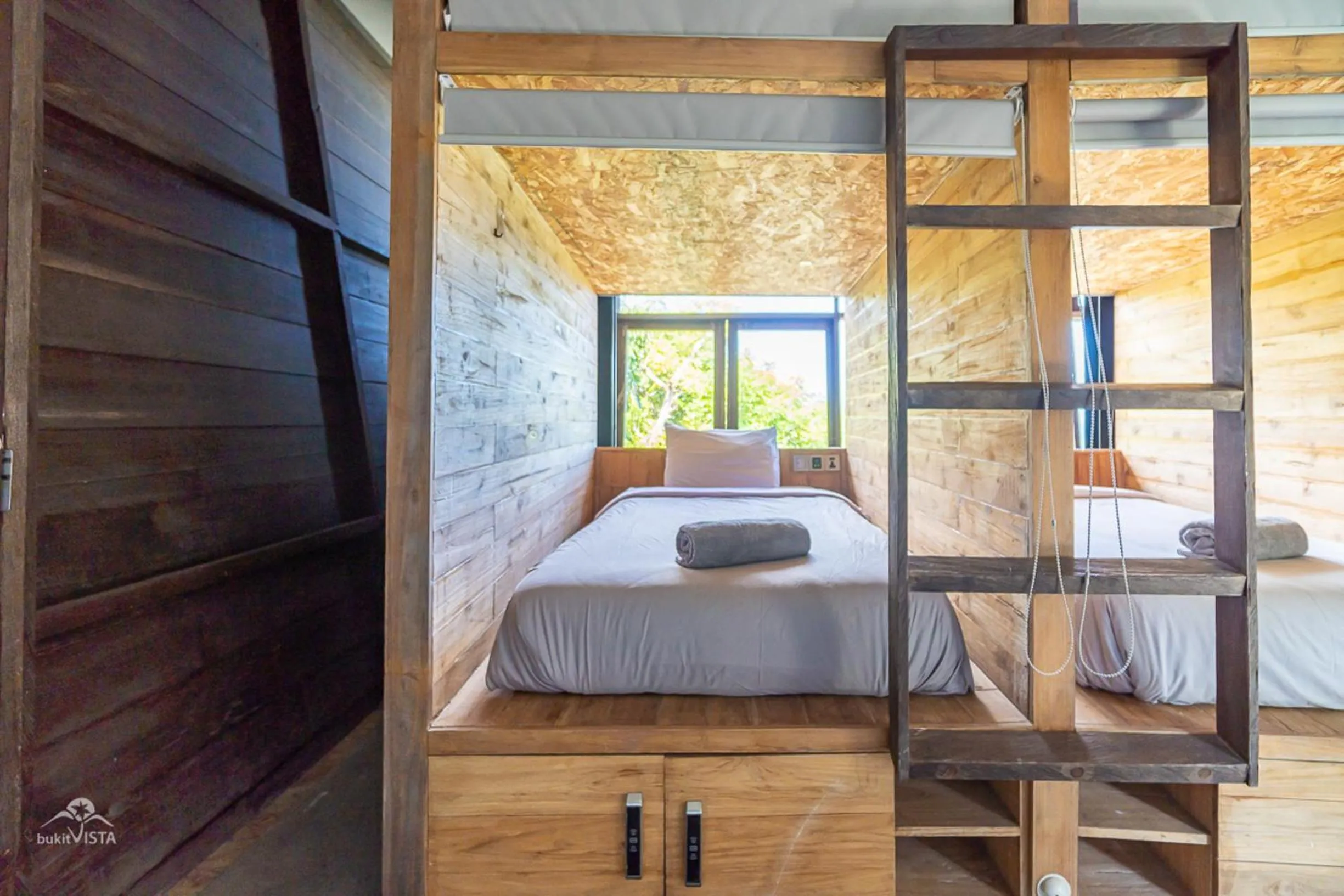 Bed in Bong Hostel Nusa Lembongan by Bukit Vista